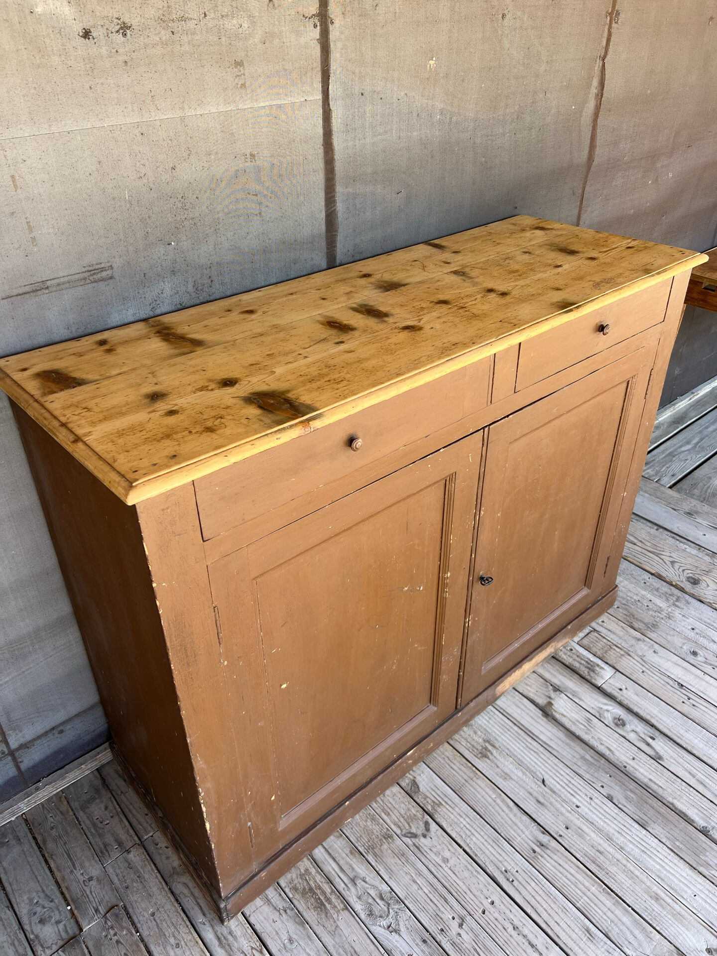 Old sideboard with 2 doors