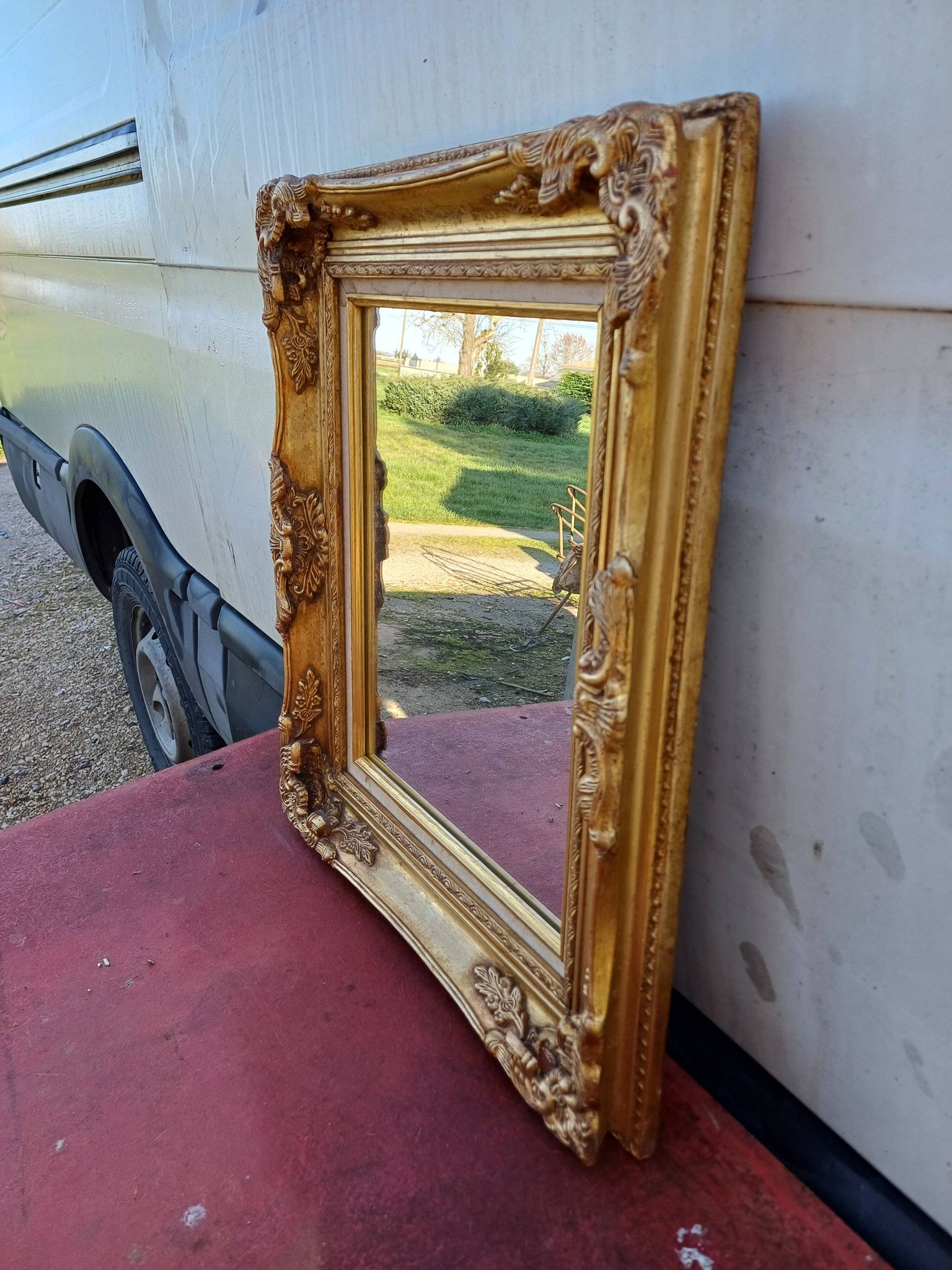 Mirror wood and gilded stucco