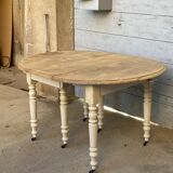 Round table with flap and extension