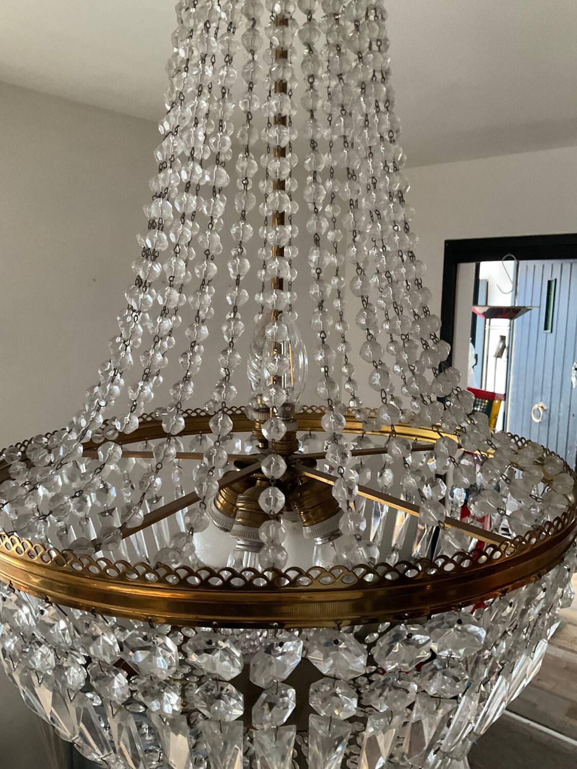 Lustre Montgolfière en laiton à pampilles