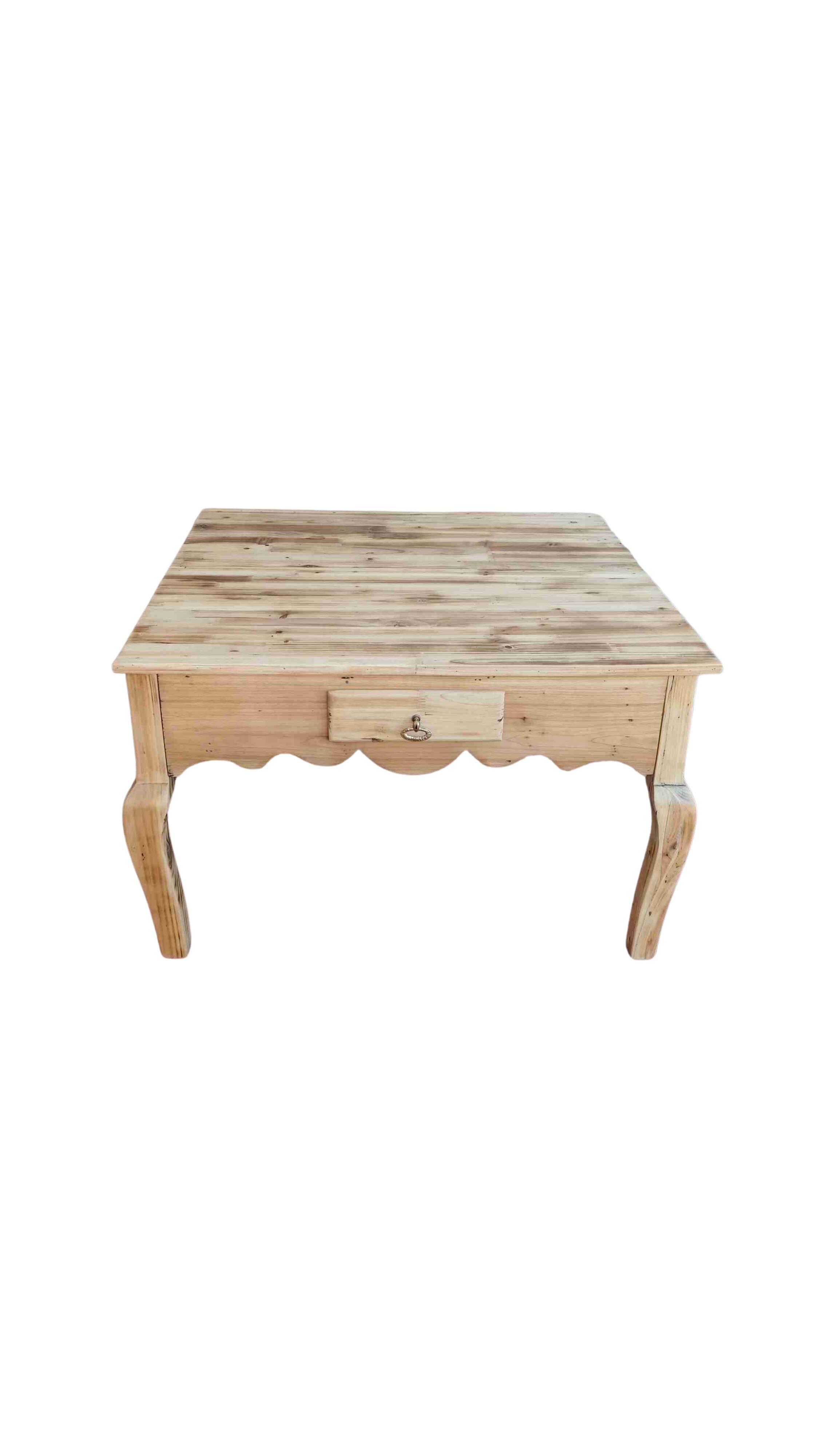 Table basse en pin massif