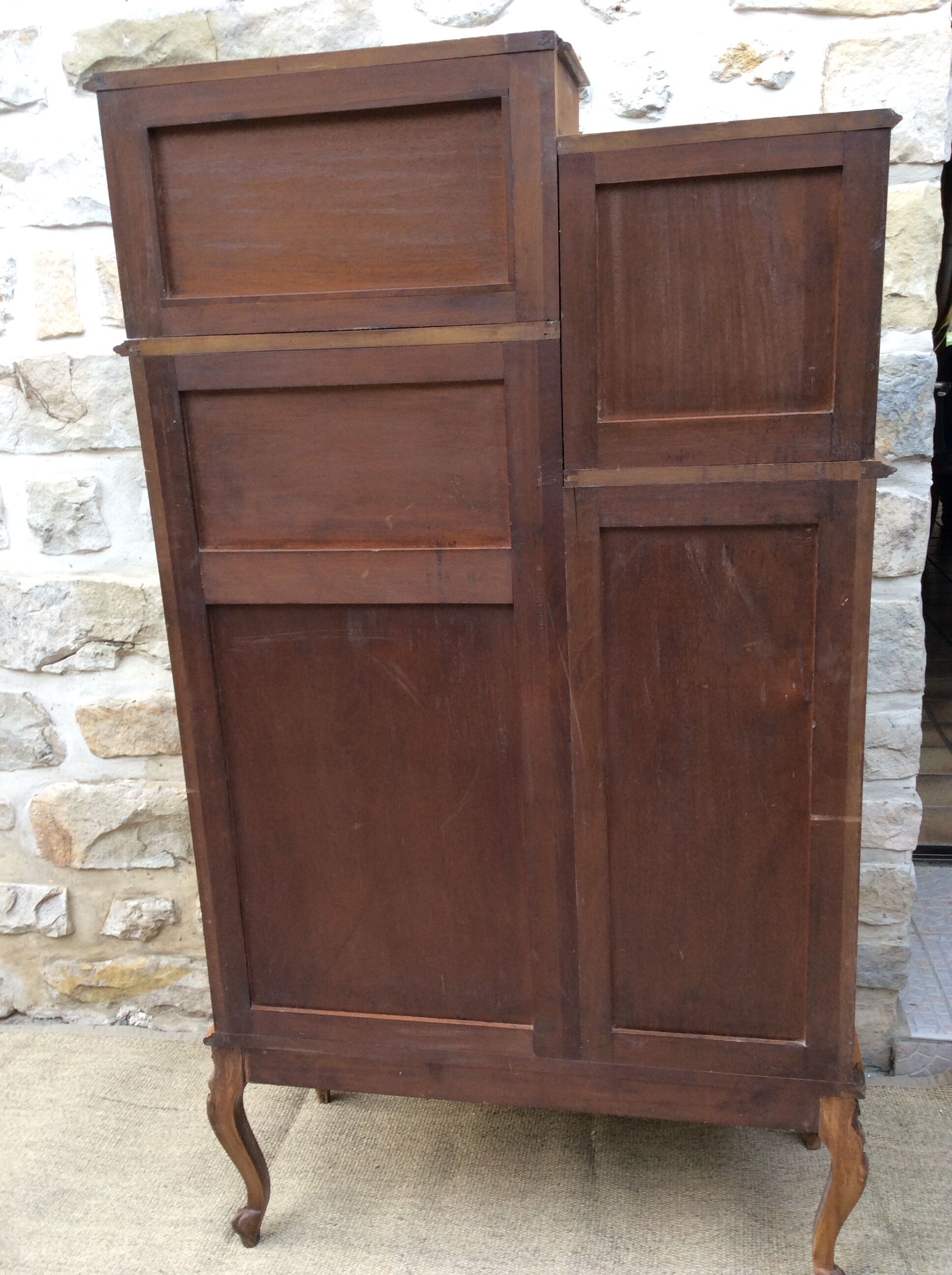 Furniture from craft to drawers