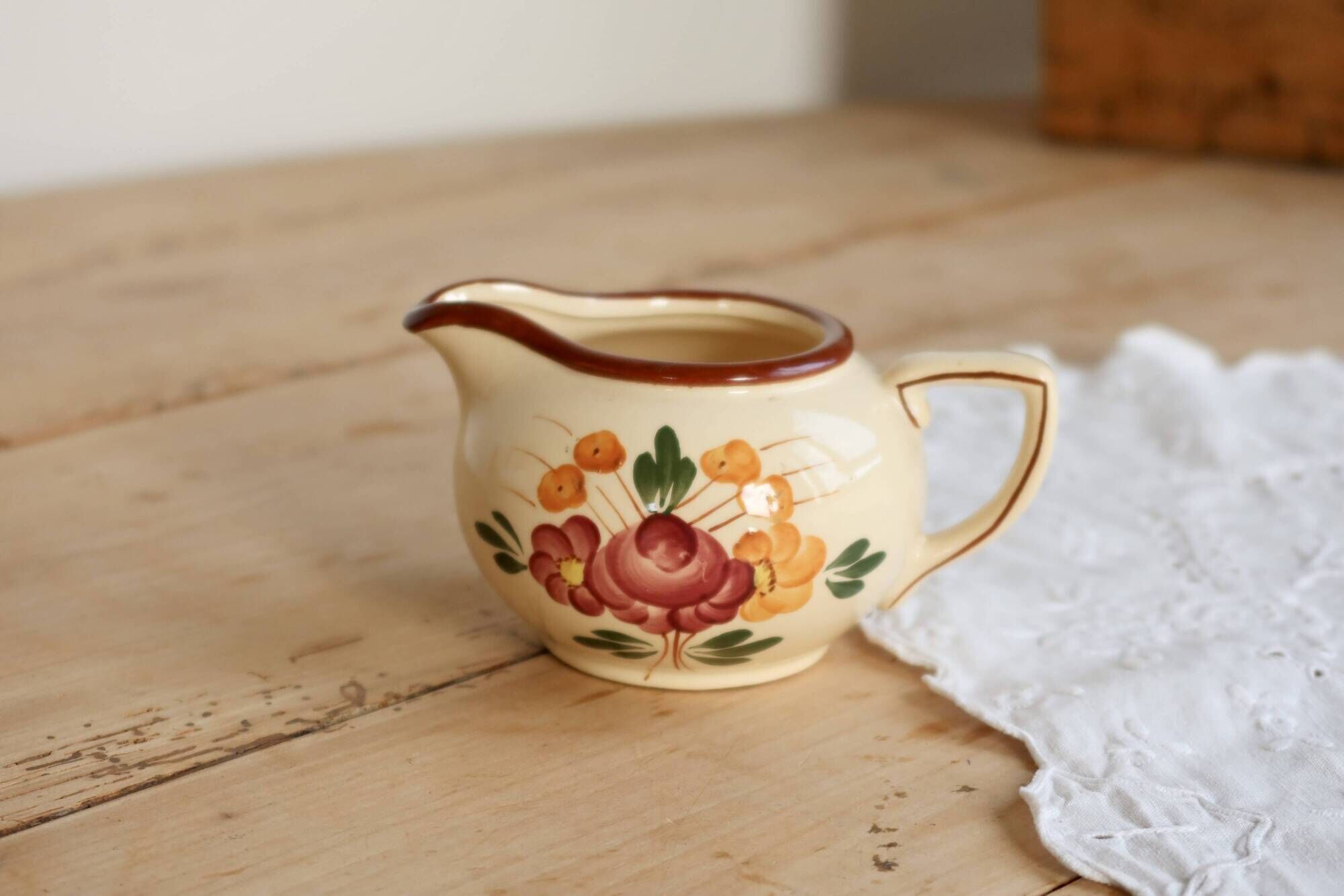 Pot à lait vintage faïence Longchamp modèle Agen