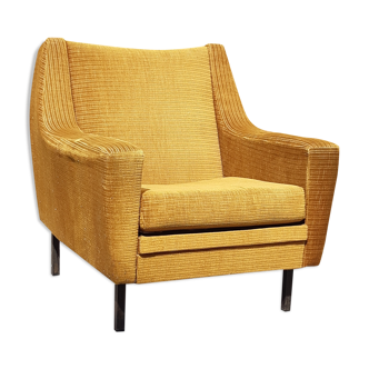 Vintage armchair in mustard yellow fabric