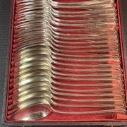 Ménagère 24 pièces grands couverts de table Cailar Bayard, Métal argenté 84