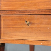 Bureau de style Louis XVI plaqué acajou