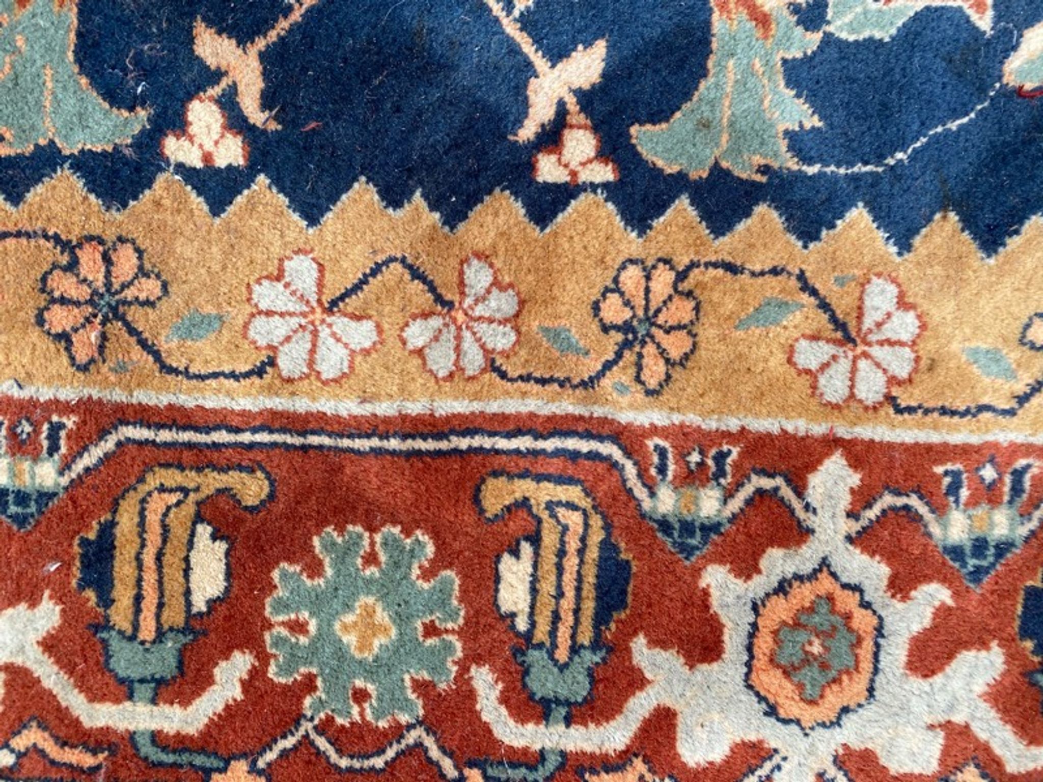 Sinkiang carpet 248x315 cm