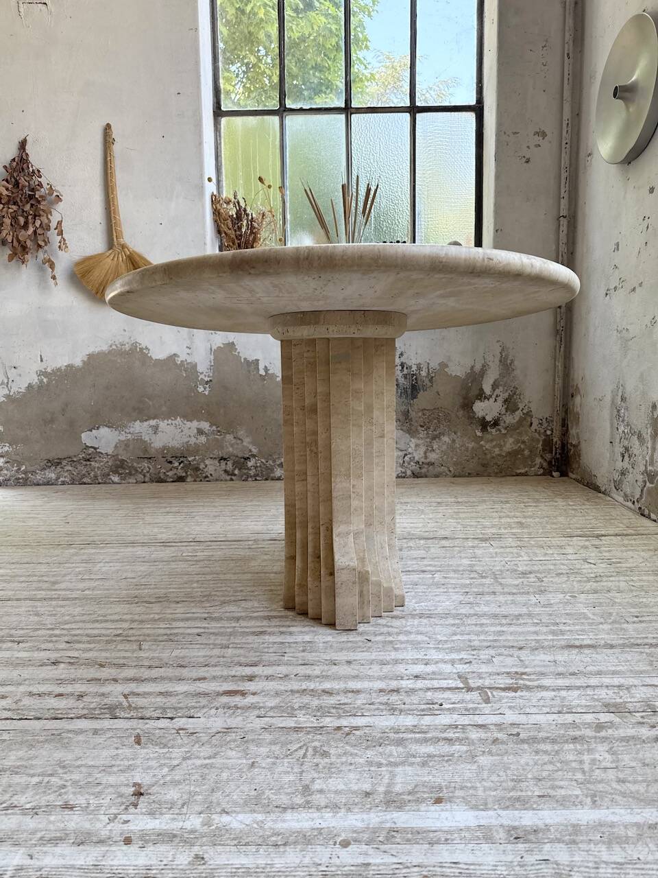 Travertine dining table 1970 Italy Tobia Scarpa