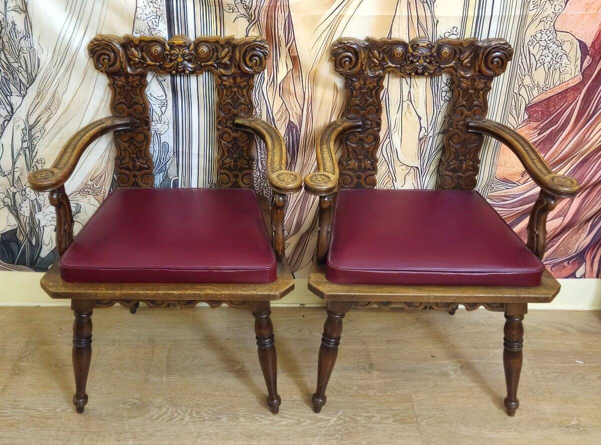 Pair of antique carved armchairs in Renaissance / Louis XIII / 19th century style.