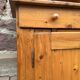 Vaisselier rustique régional vintage en sapin