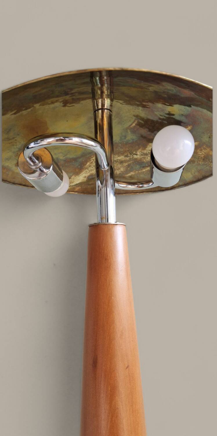 Modernist sculptural lamp wood/chrome/hammered brass - 1970s era