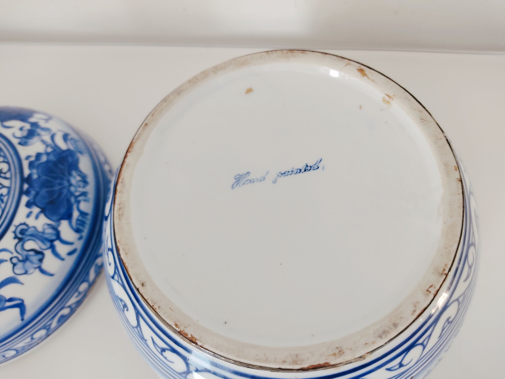 Pot couvert en porcelaine chinoise bleu et blanc