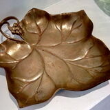 Brass leaf catchall