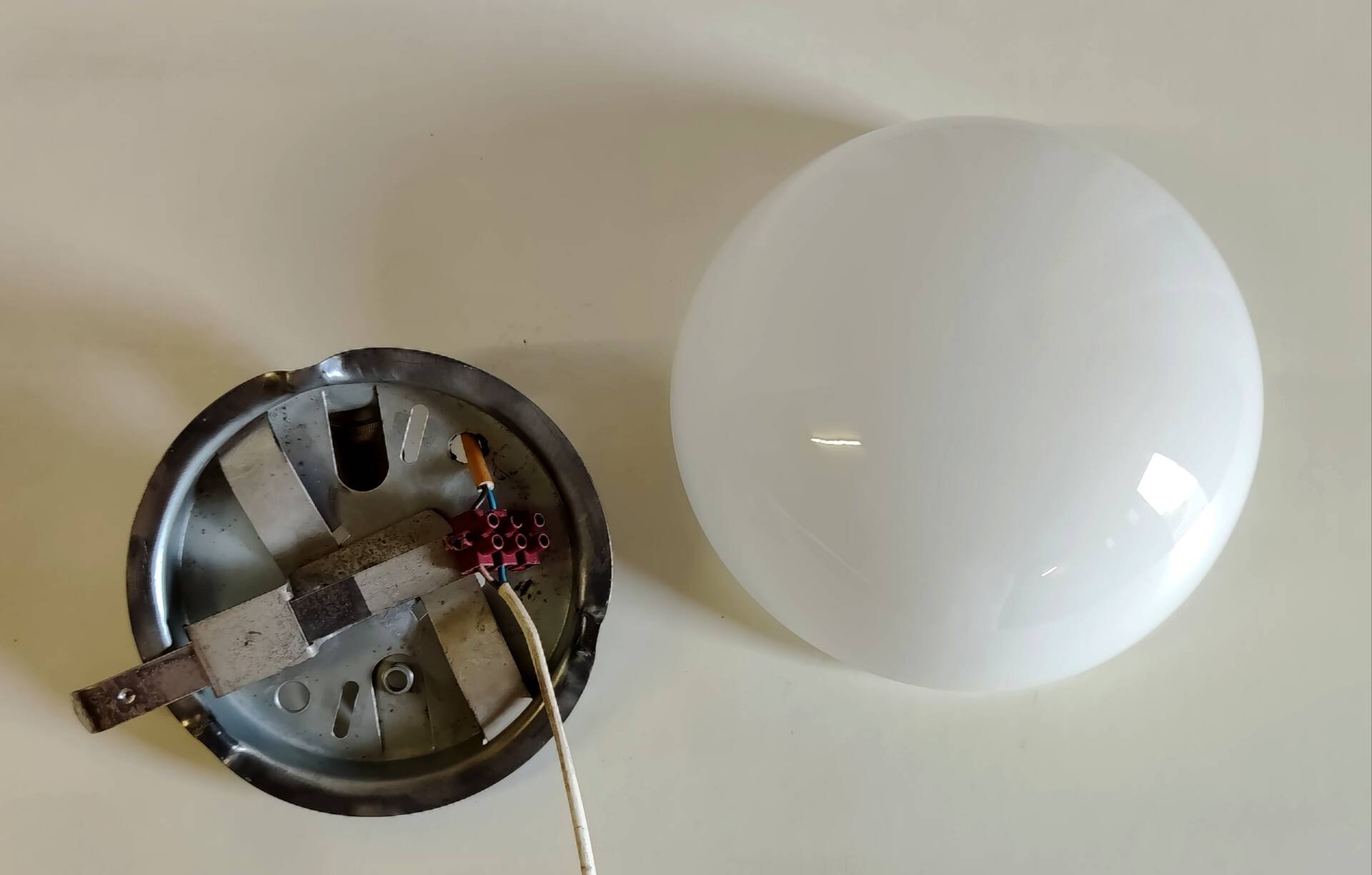 Ceiling light or globe wall lamp opaline diameter 20cm - mid 20th century