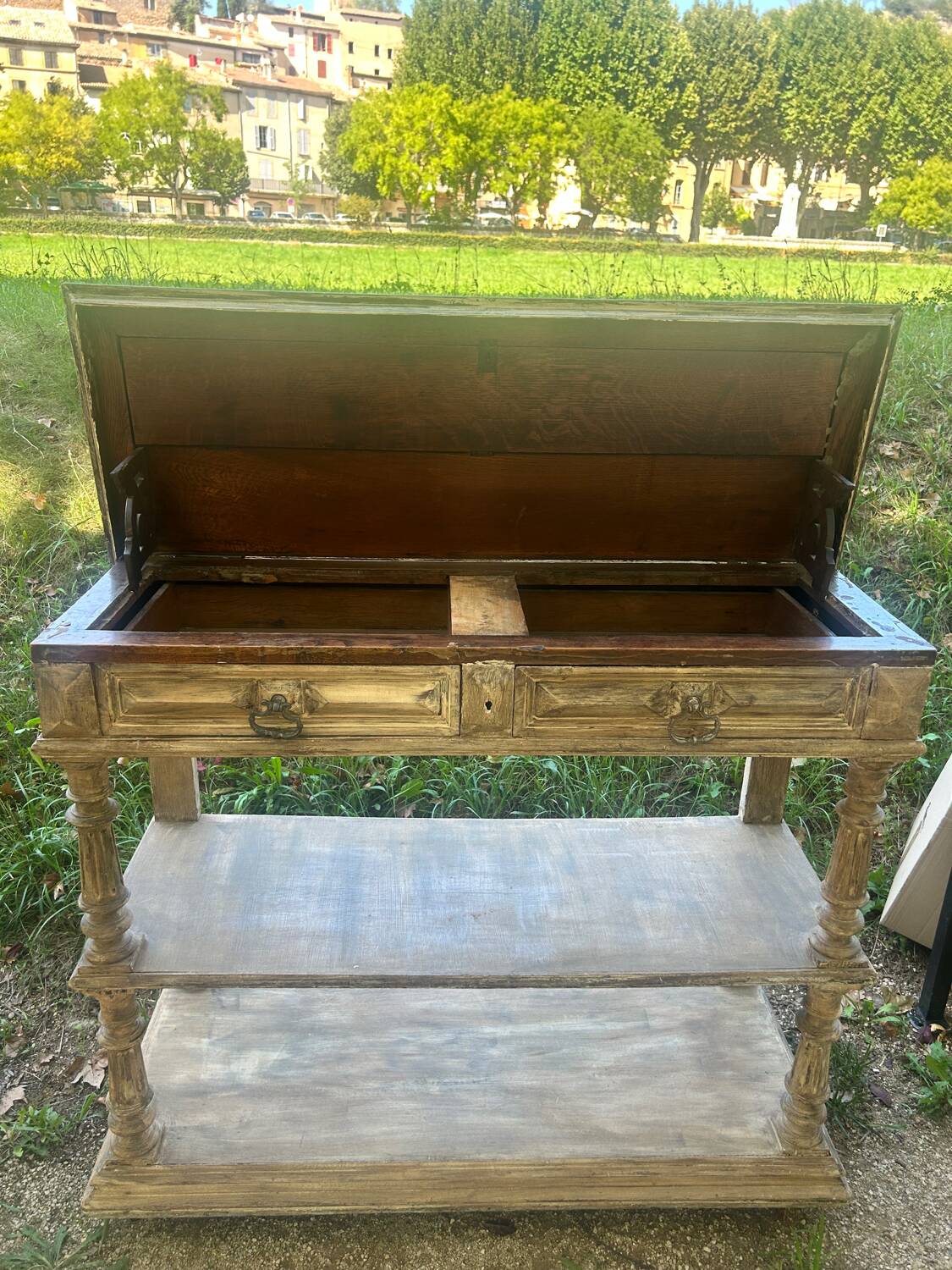 Provençal console – 2 drawers & shelves