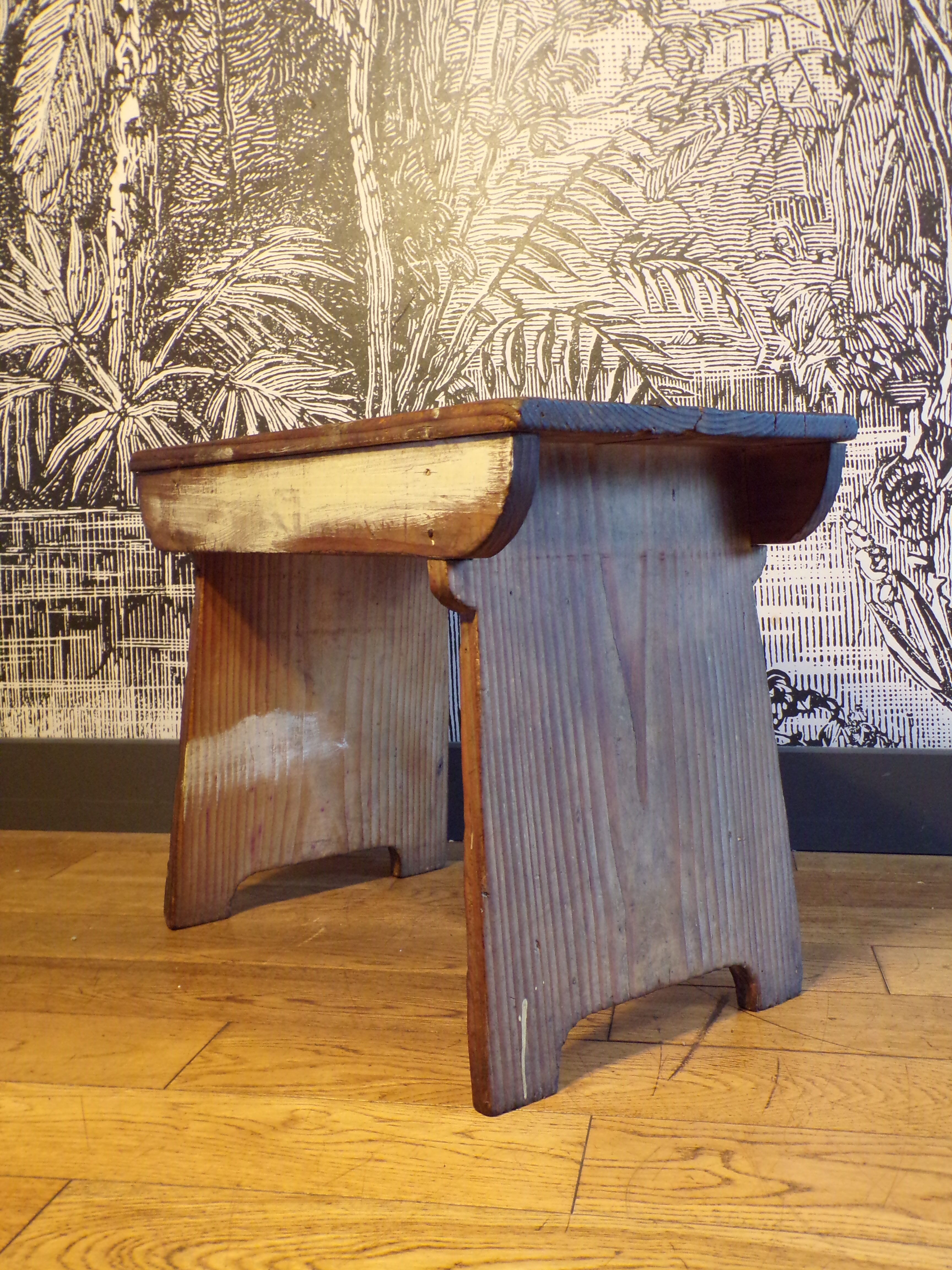 Bench of the painter's studio