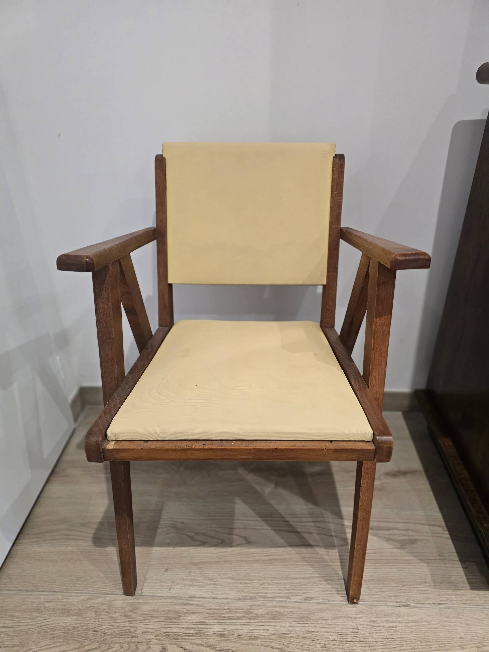 Vintage modernist lounge chair – Scandinavian 1950s-1960s
