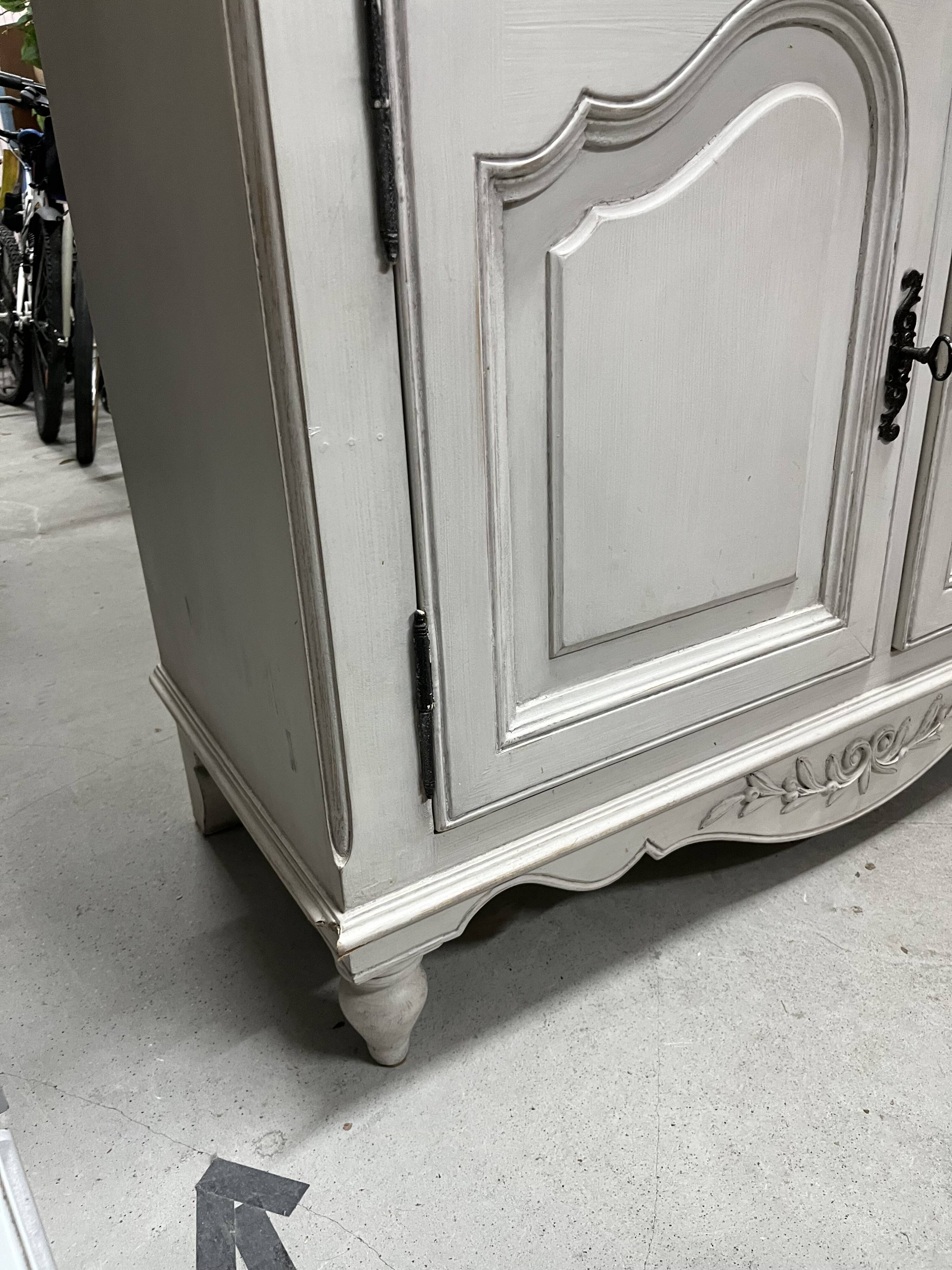 Vaisselier blanc