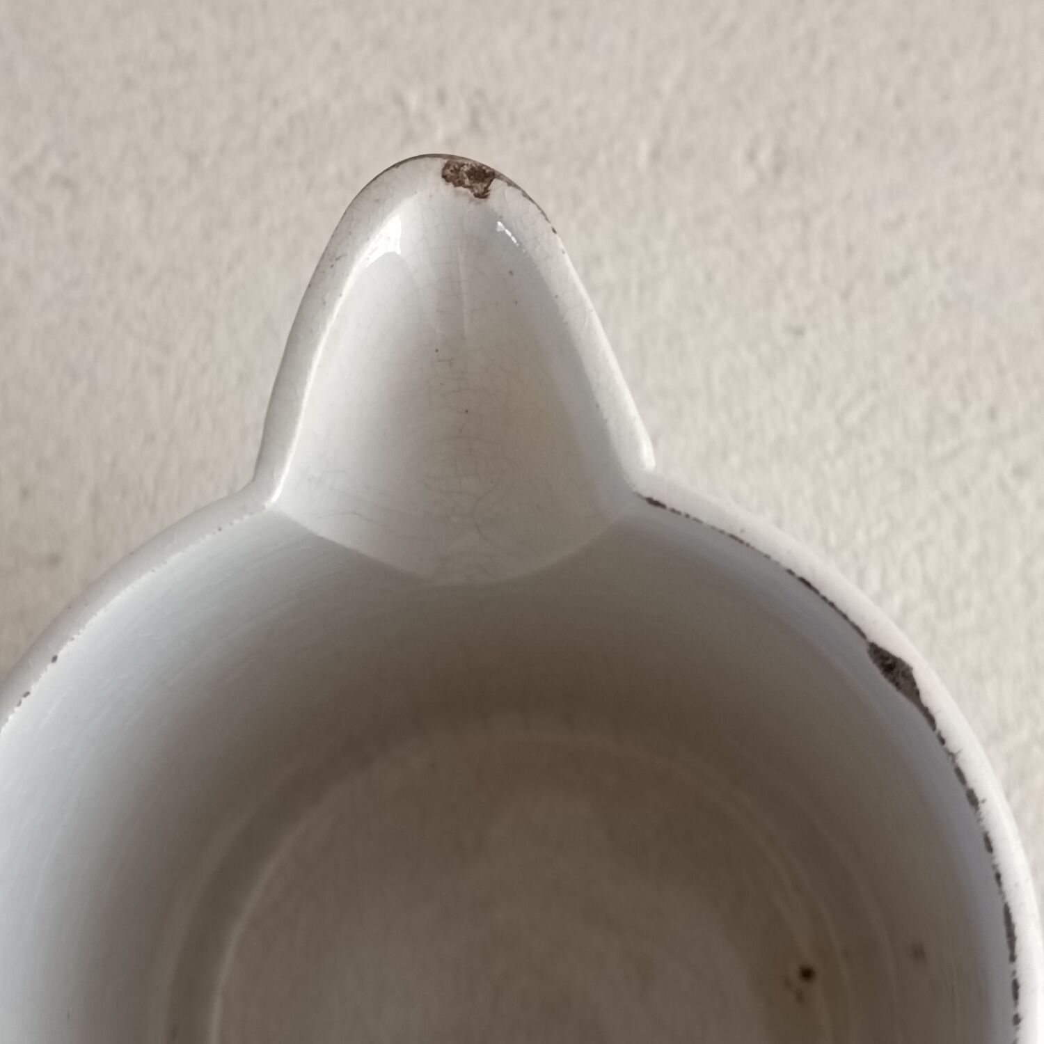 Pitcher iron earth Saint Amandinoise