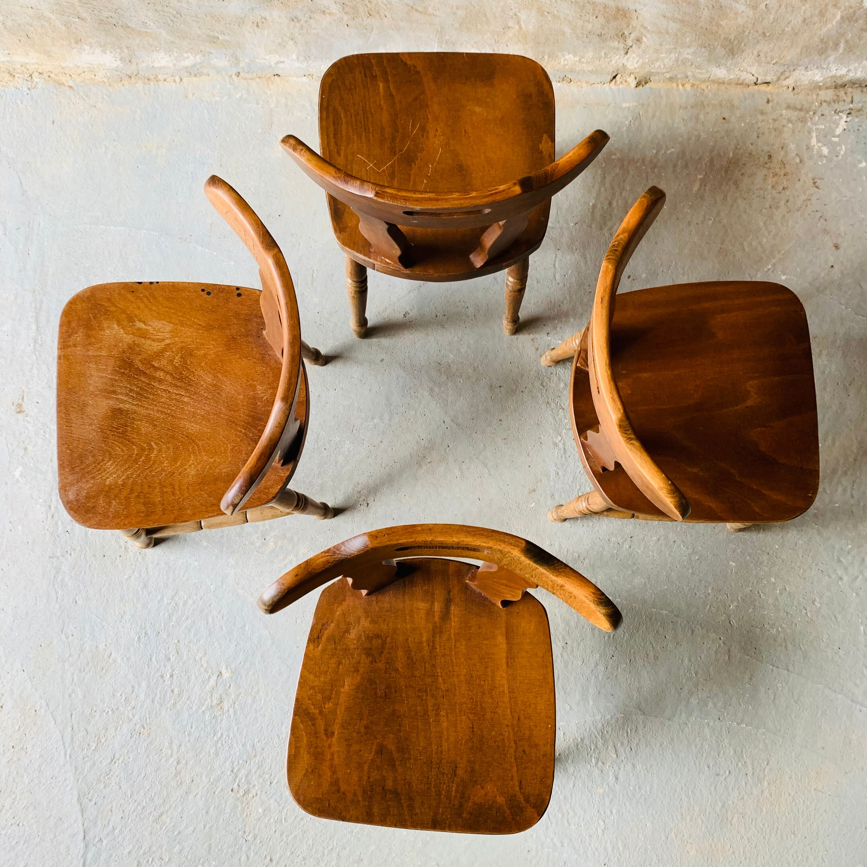 Set of 4 western style chairs