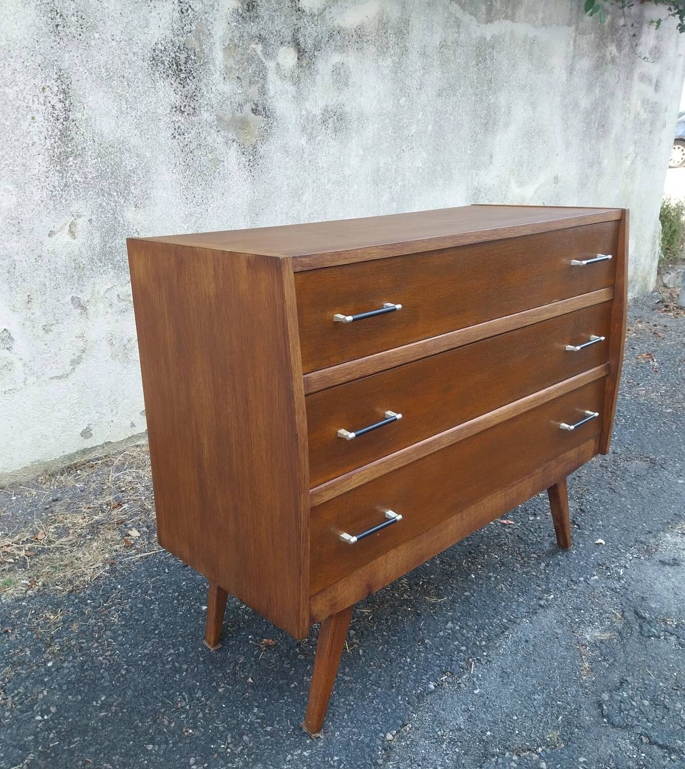 Compass foot chest of drawers