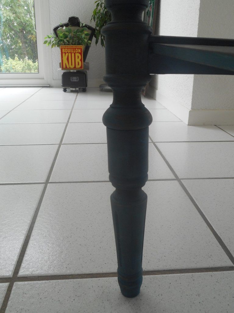 Side central kitchen island table