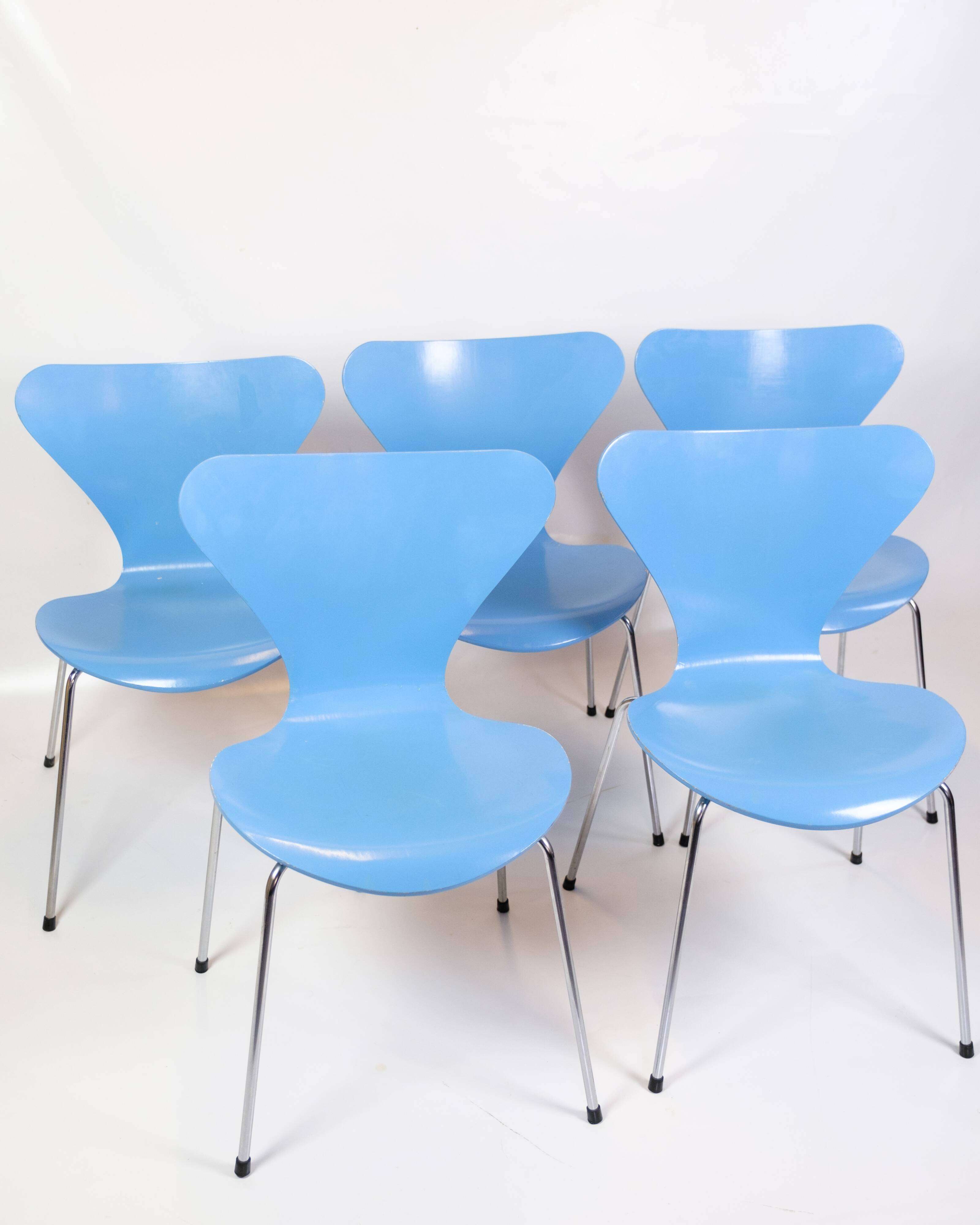 Set Of 5 Seven Chairs Model 3107 In Light Blue By Arne Jacobsen From 1980s