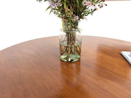 Brutalist round table in solid oak, 1960s.