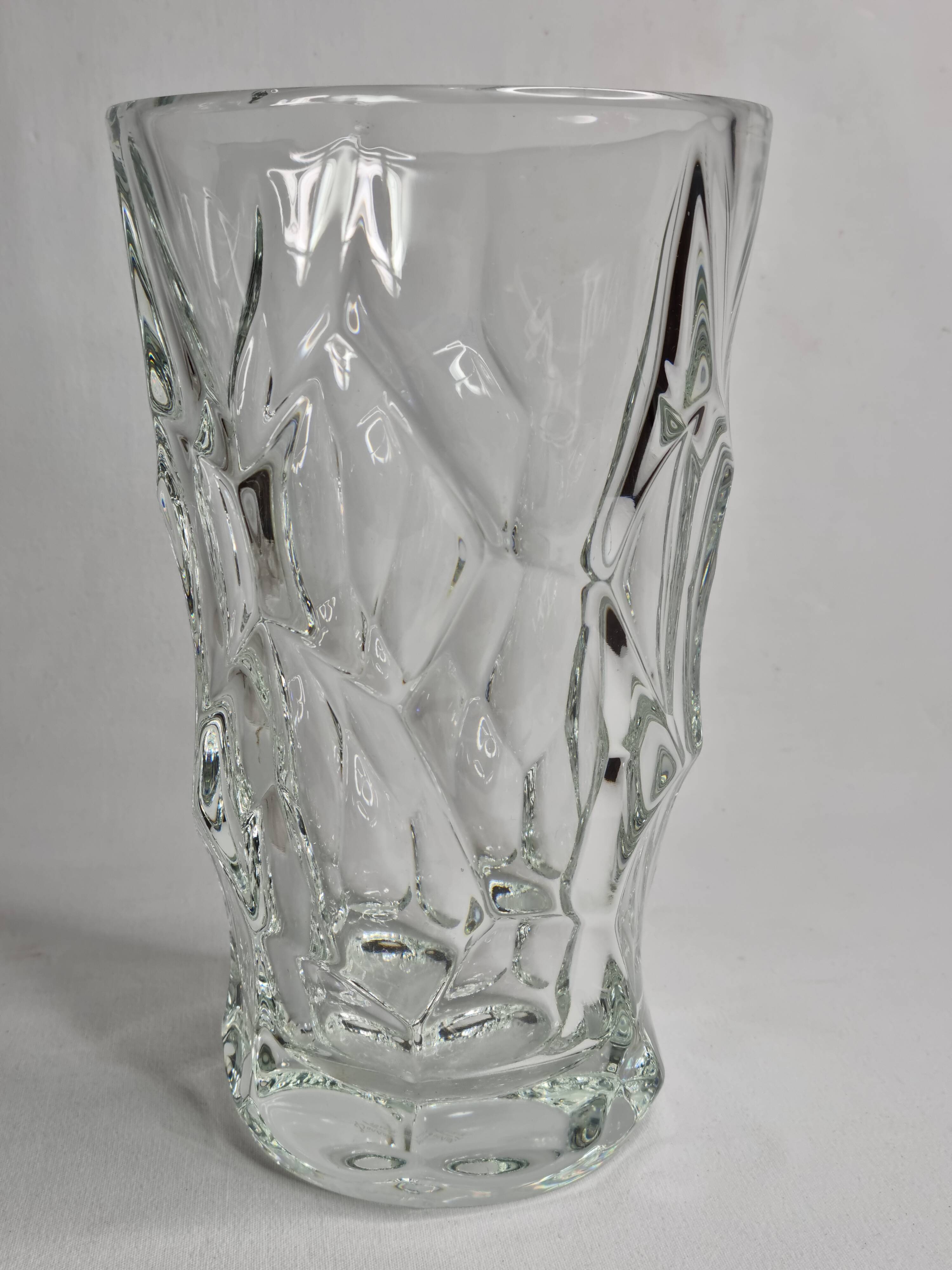 Sèvres crystal vase with rough glass pattern, 26 cm