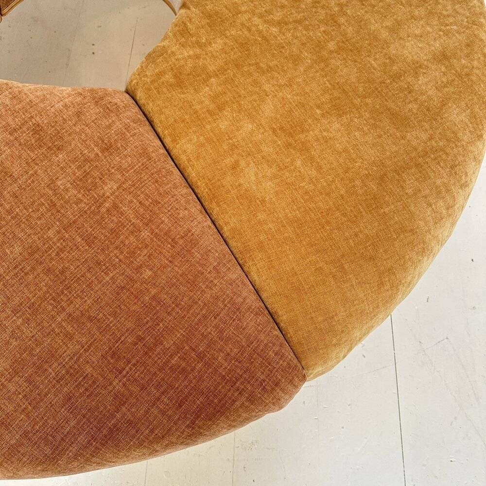 Postmodern Rondell Round Sofa in Velvet Fabric, 1980s