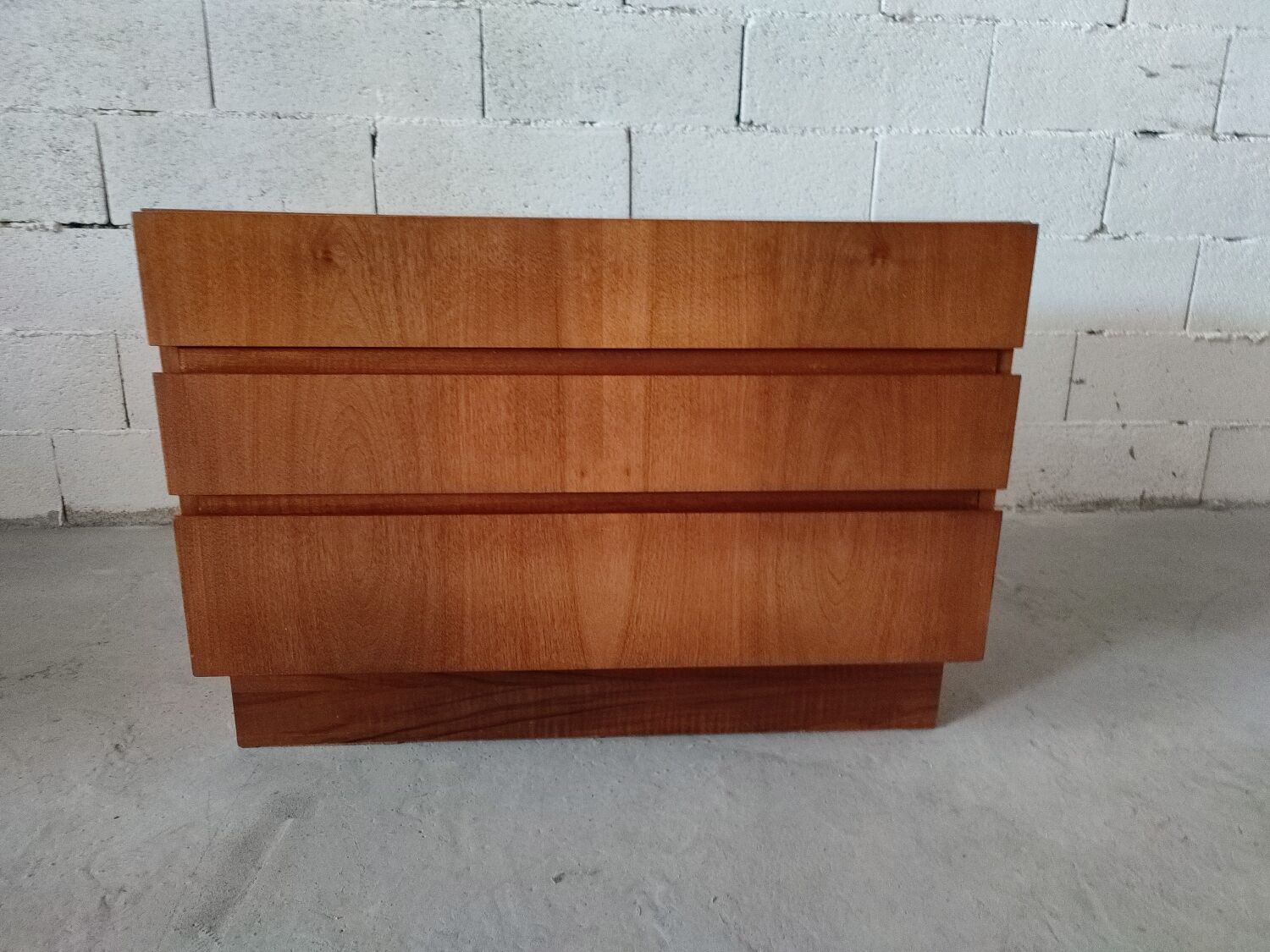 Scandinavian rosewood chest of drawers