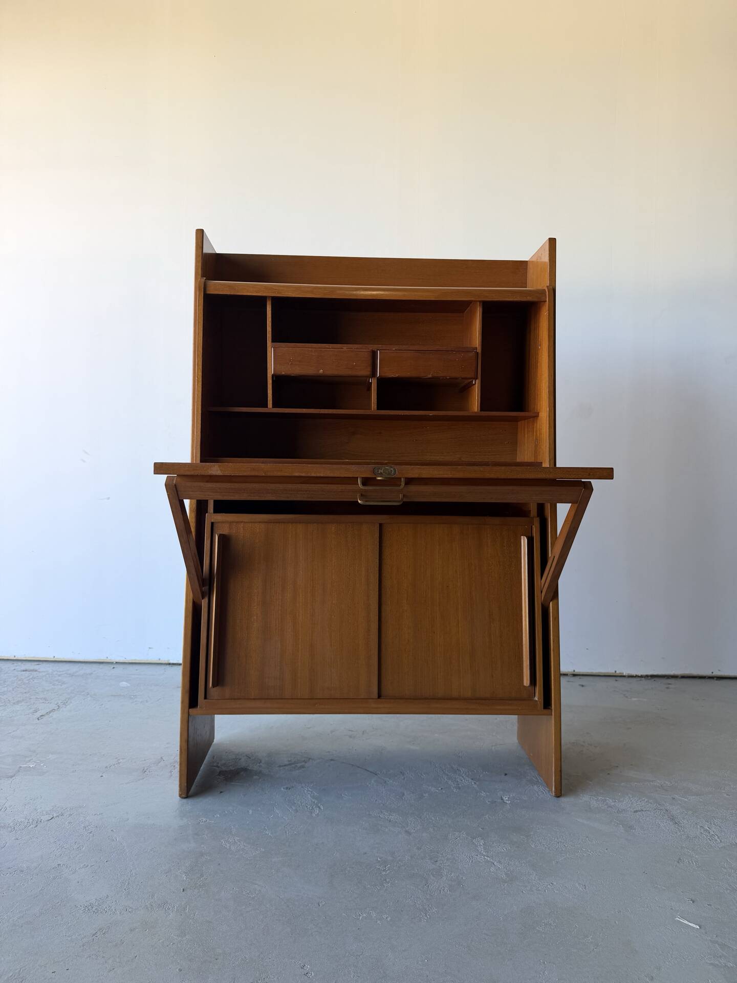 Bureau secrétaire à abattant design attribué à René Jean Caillette