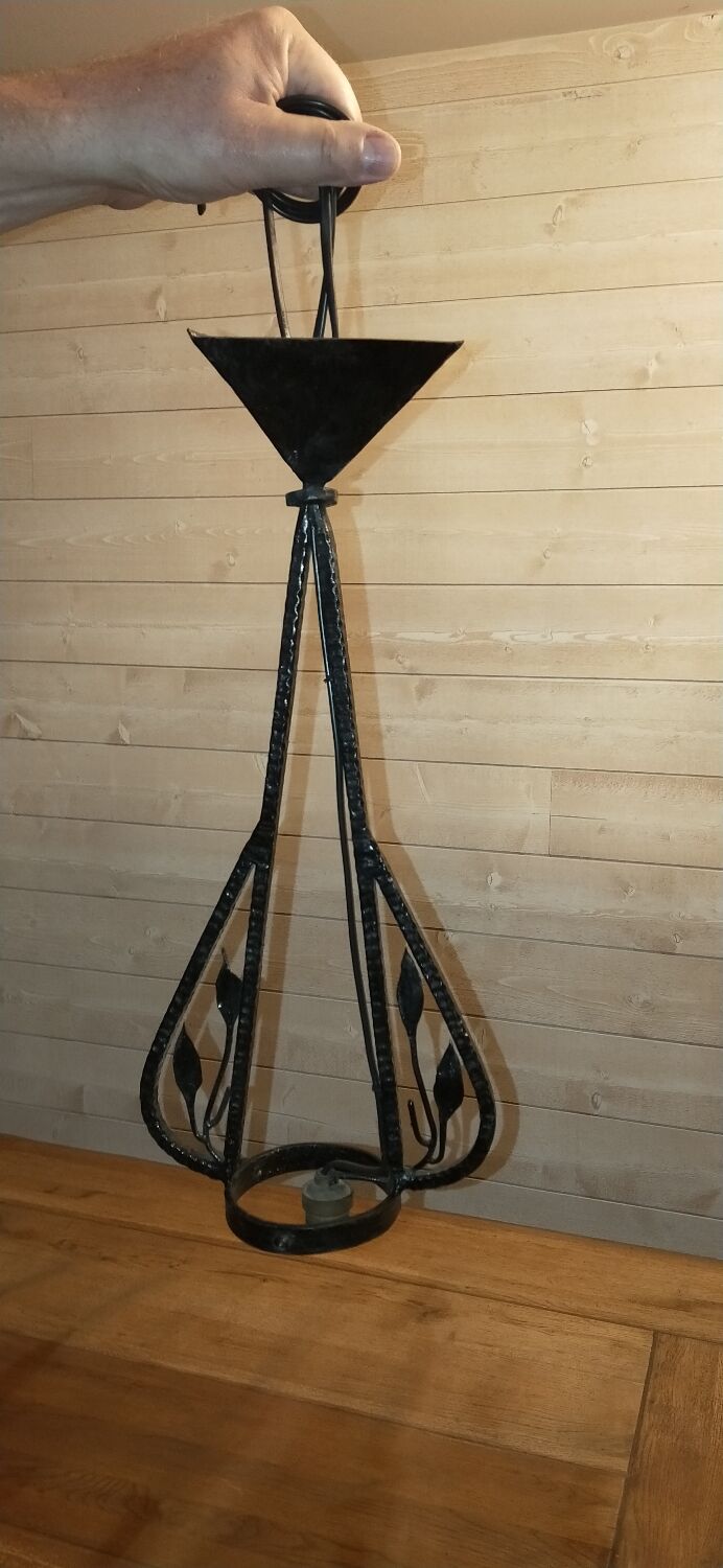 Wrought iron pendant light/chandelier