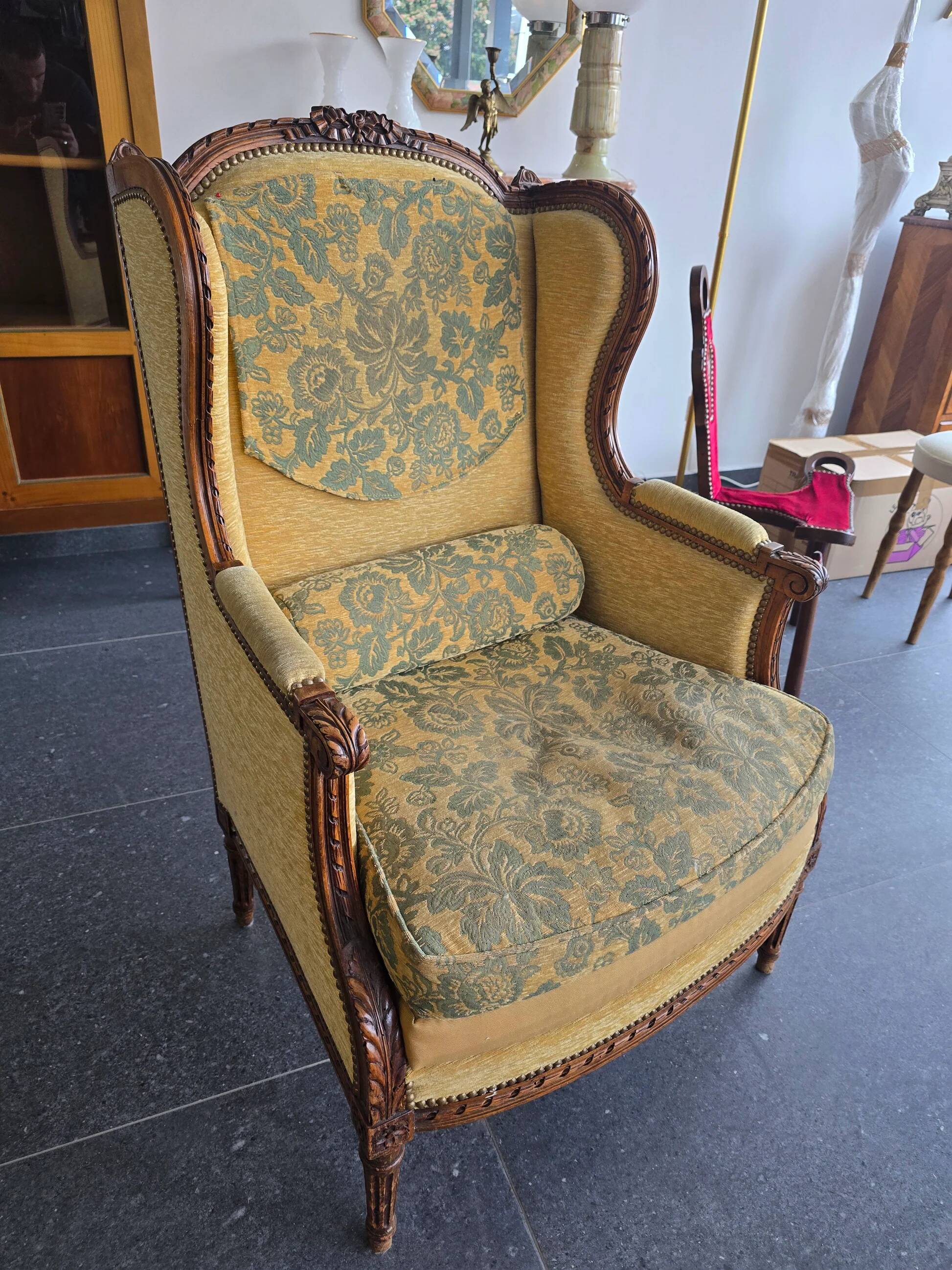 Louis XVI bergère armchairs, late 19th - early 20th century