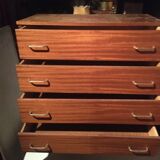 Vintage chest of drawers with spindles feet
