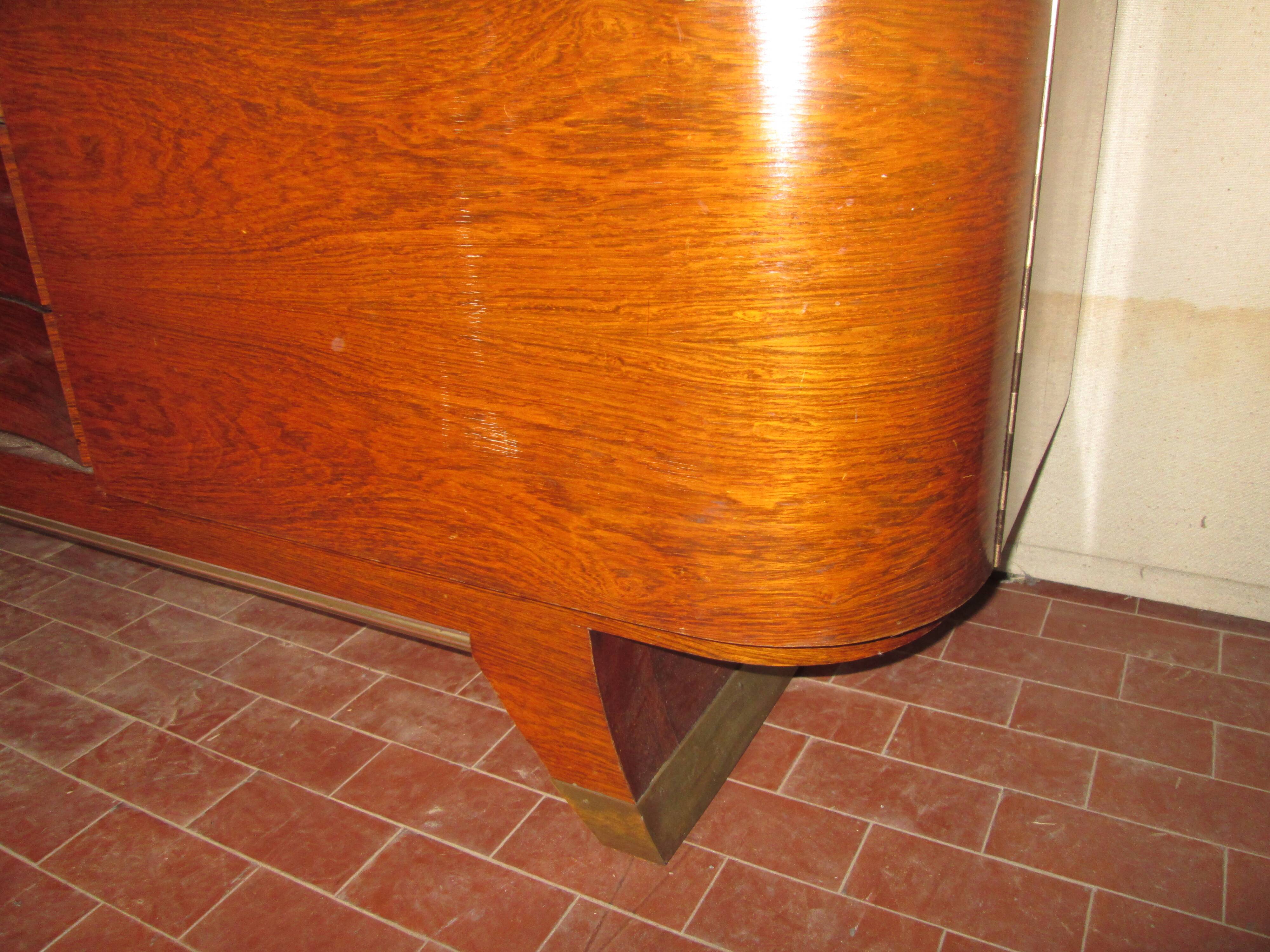 Buffet art déco avec plateau en marbre