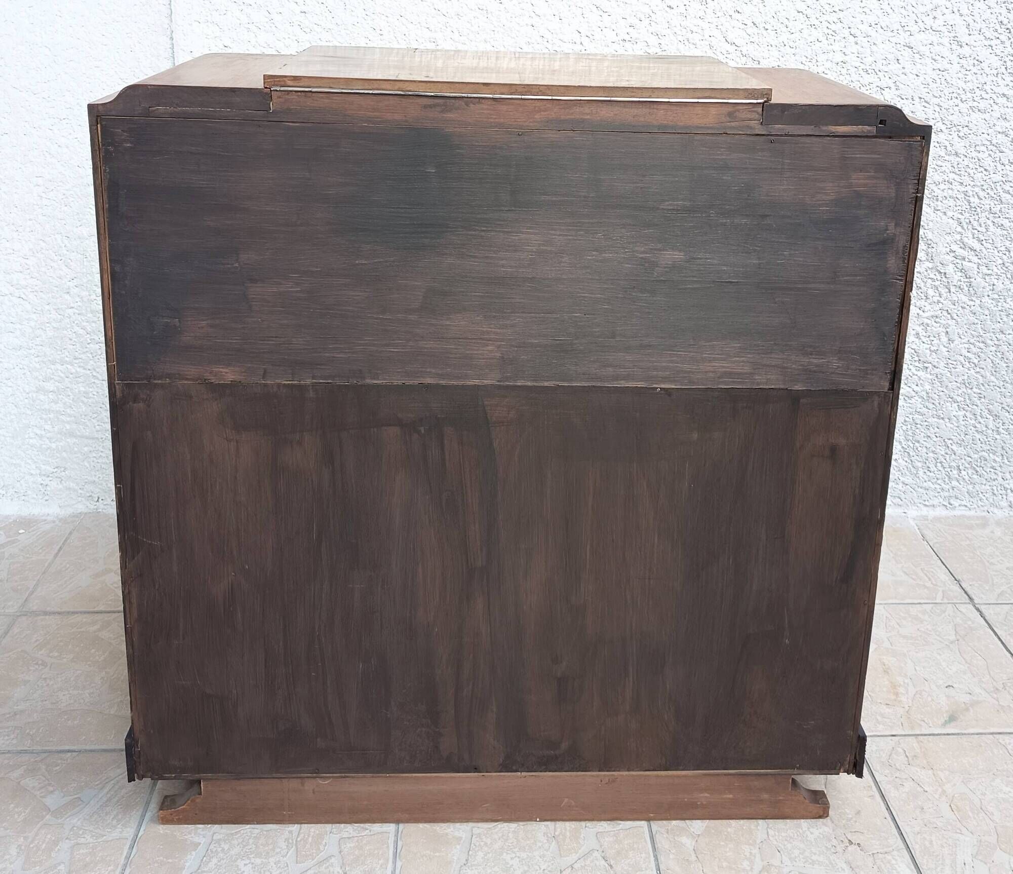 Art Deco walnut burl bar
