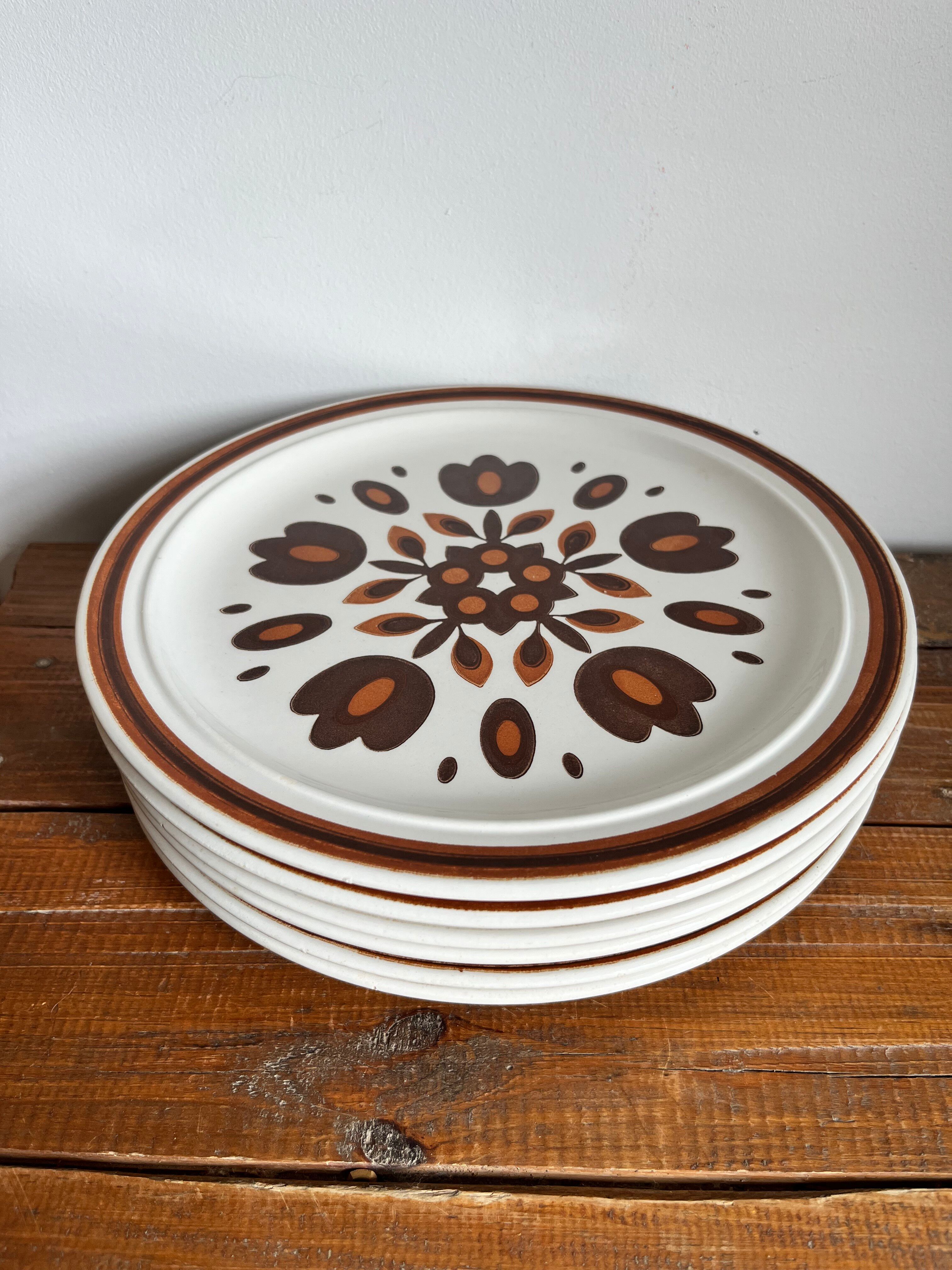 6 assiettes plates