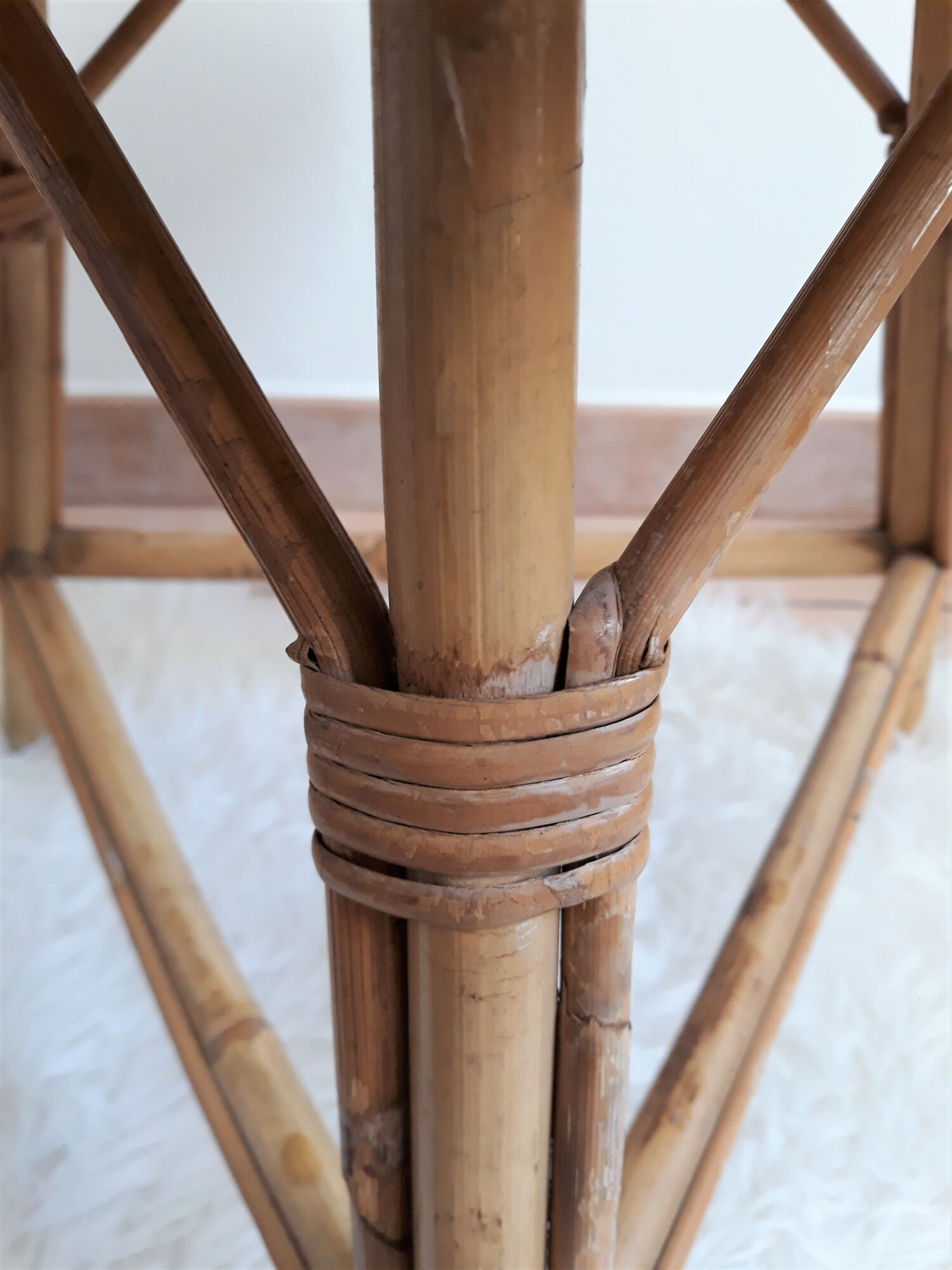 Table en rotin vintage 1960