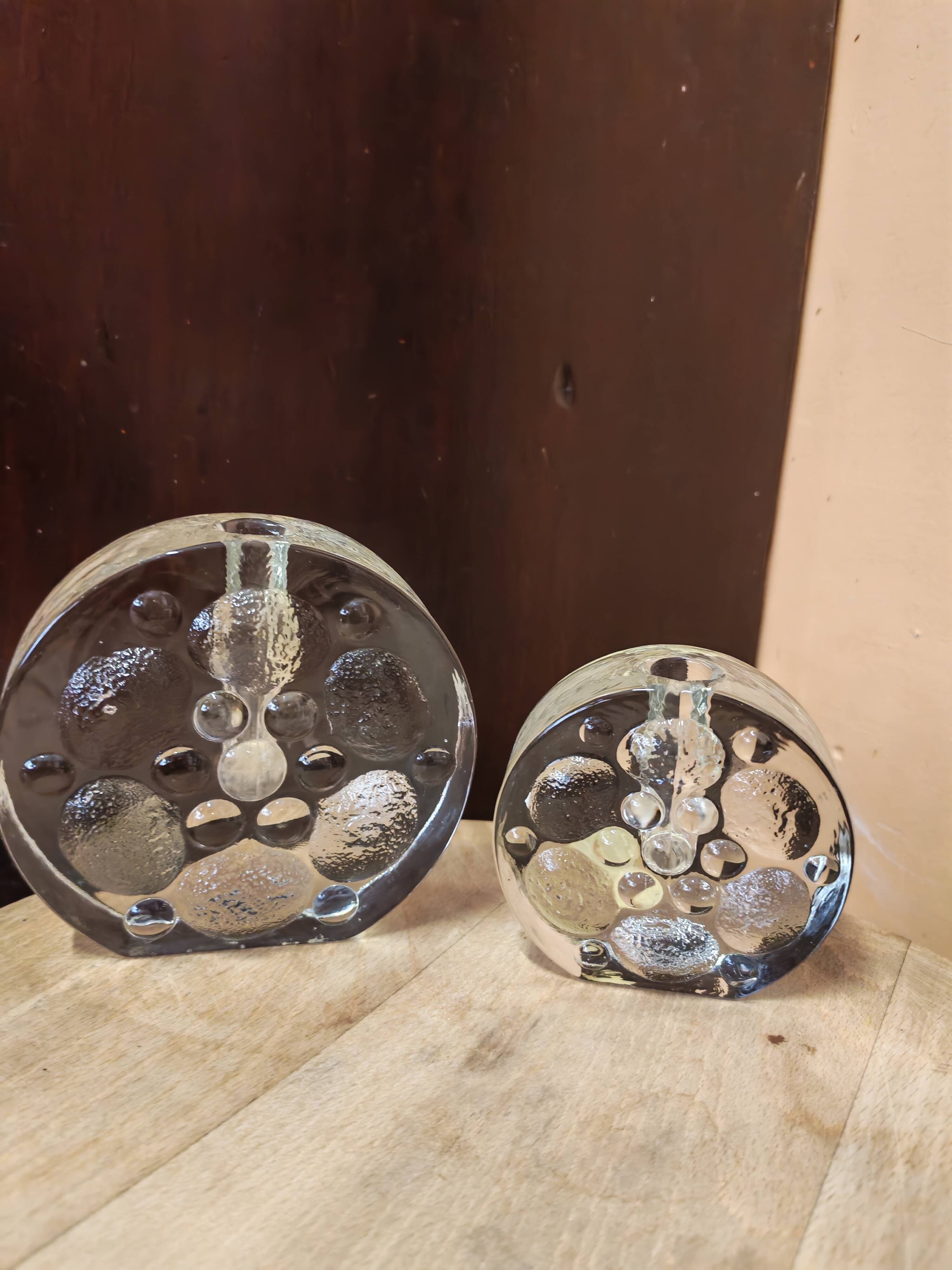Lot de trois vases soliflores en verre moulé space age Allemagne 1970