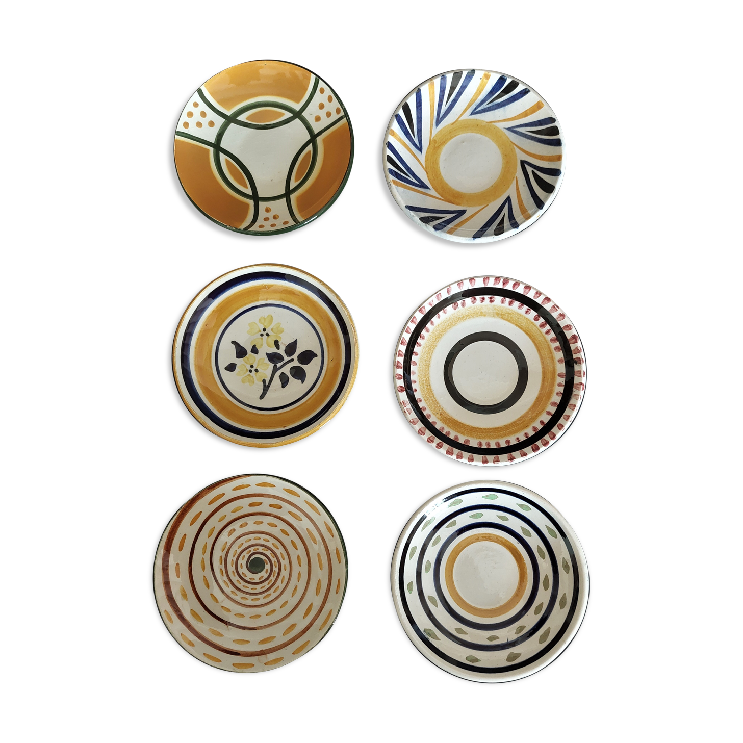 Set of six flat plates in earthenware XXth