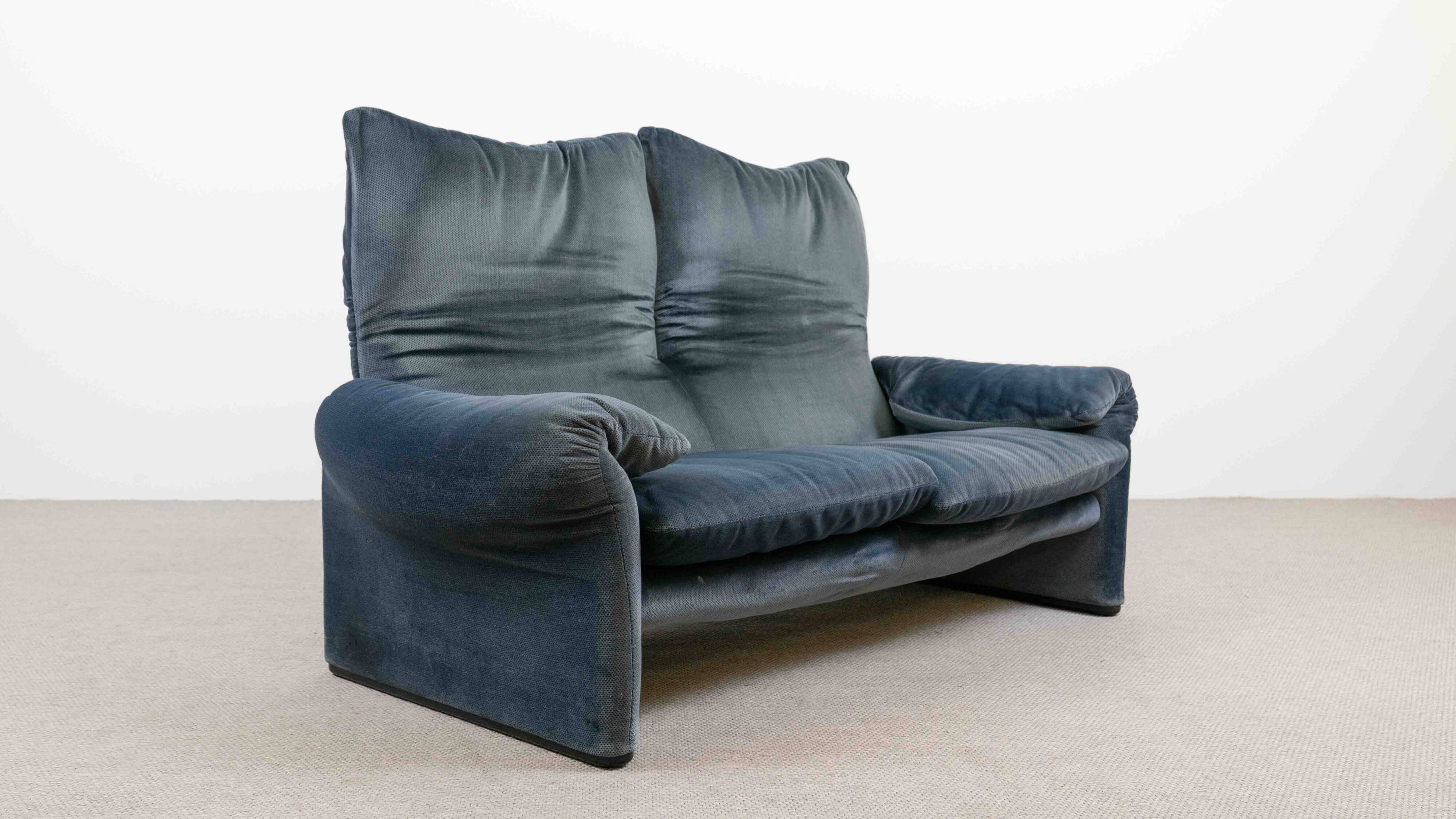 Maralunga Sofa by Vico Magistretti for Cassina, 1980s