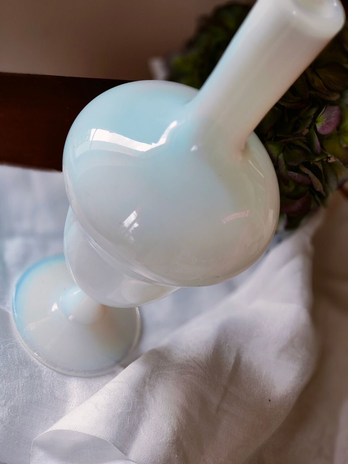 Sèvres opalescent soliflore vase