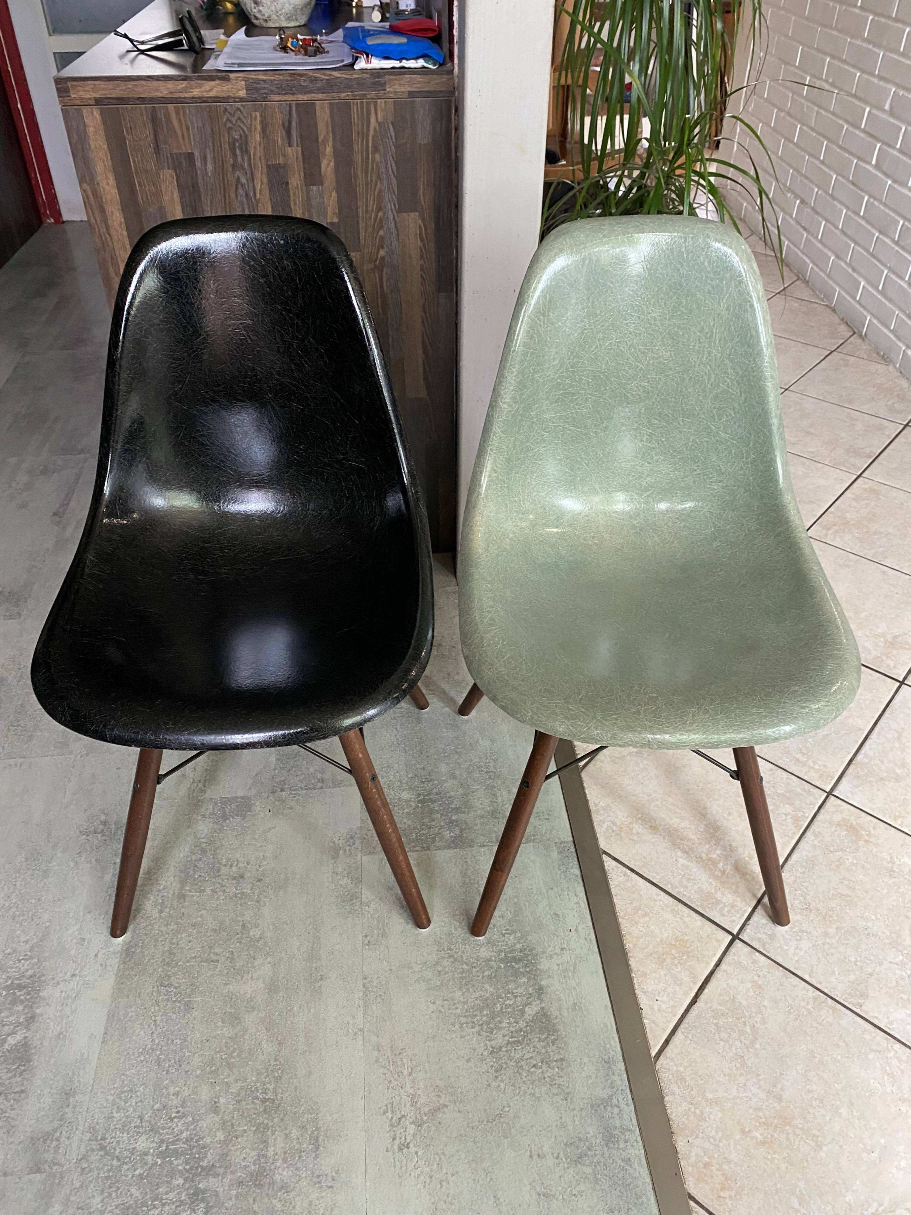 DSW chair, black fiber, black dowel, walnut, Eames, Herman Miller, vintage 1950
