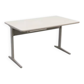 Small Action office desk by George Nelson for Mobilier international