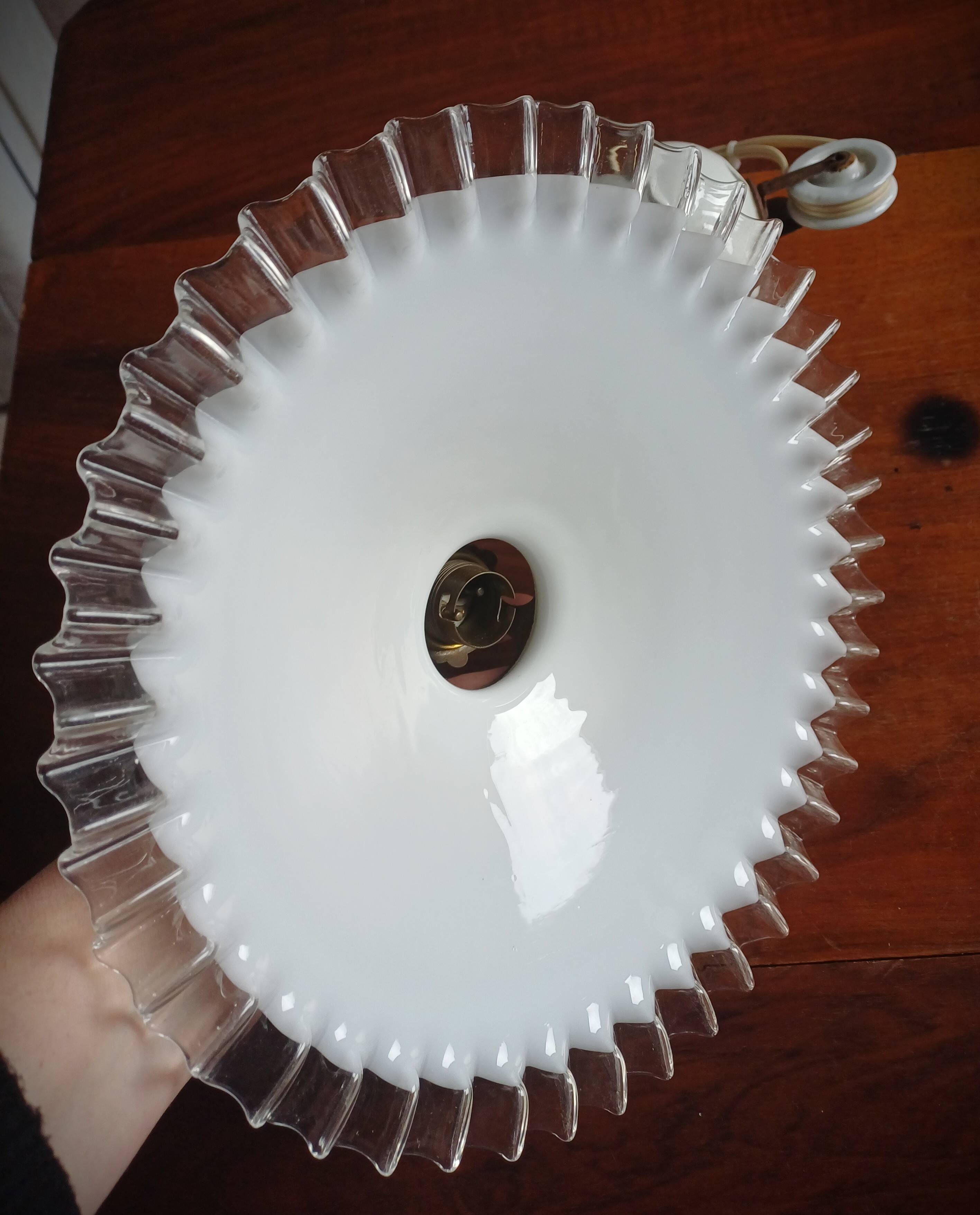 Vintage "rise and fall" lamp in opaline and porcelain