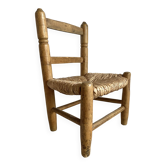 Children's chair made of wood and straw