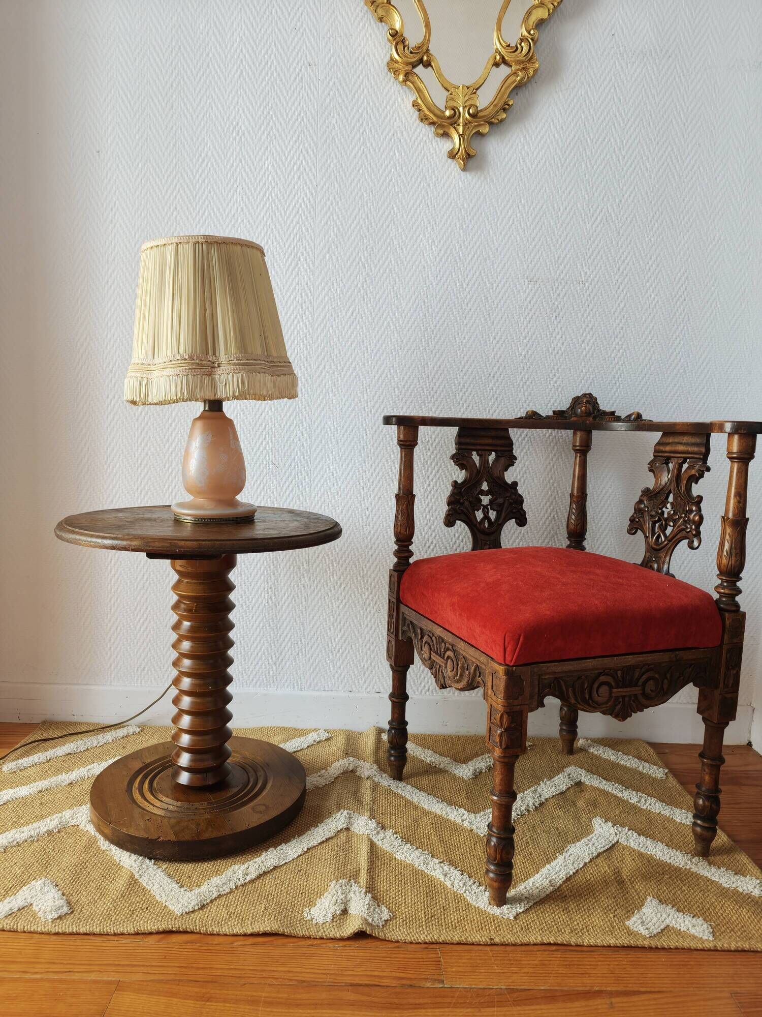 Wooden turned gueridon in the style of Charles Dudouyt – 1940s-50s