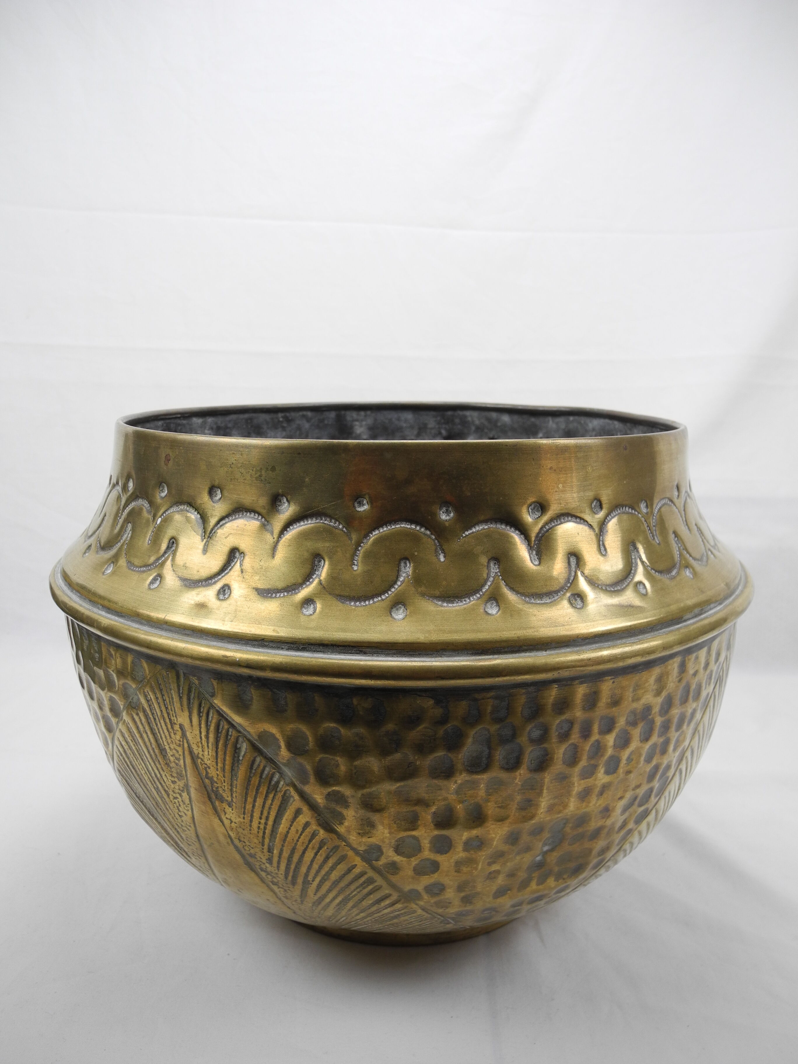 Cache pot laiton doré