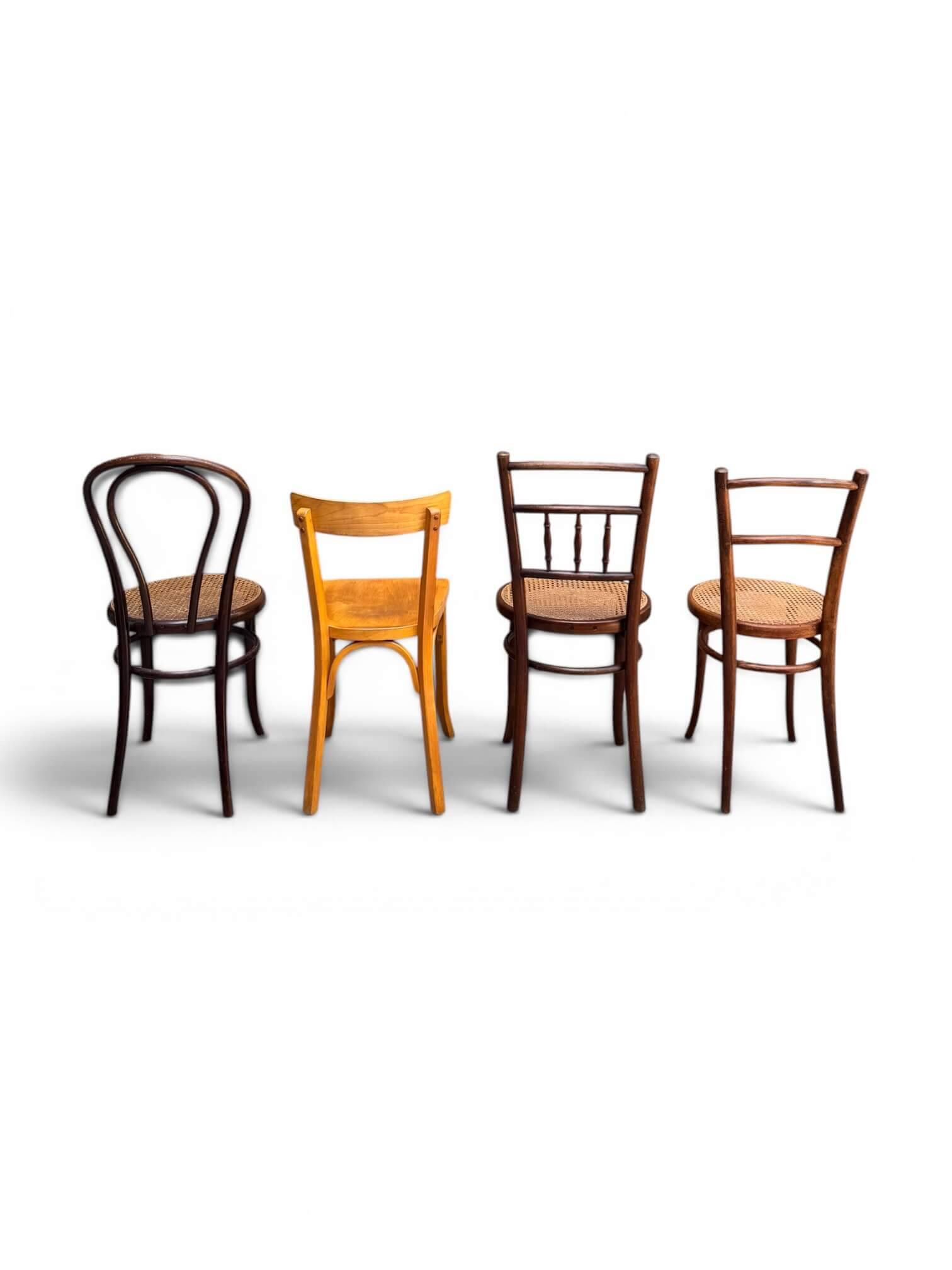 Ensemble de 4 chaises de bistrot 1900 dépareillées